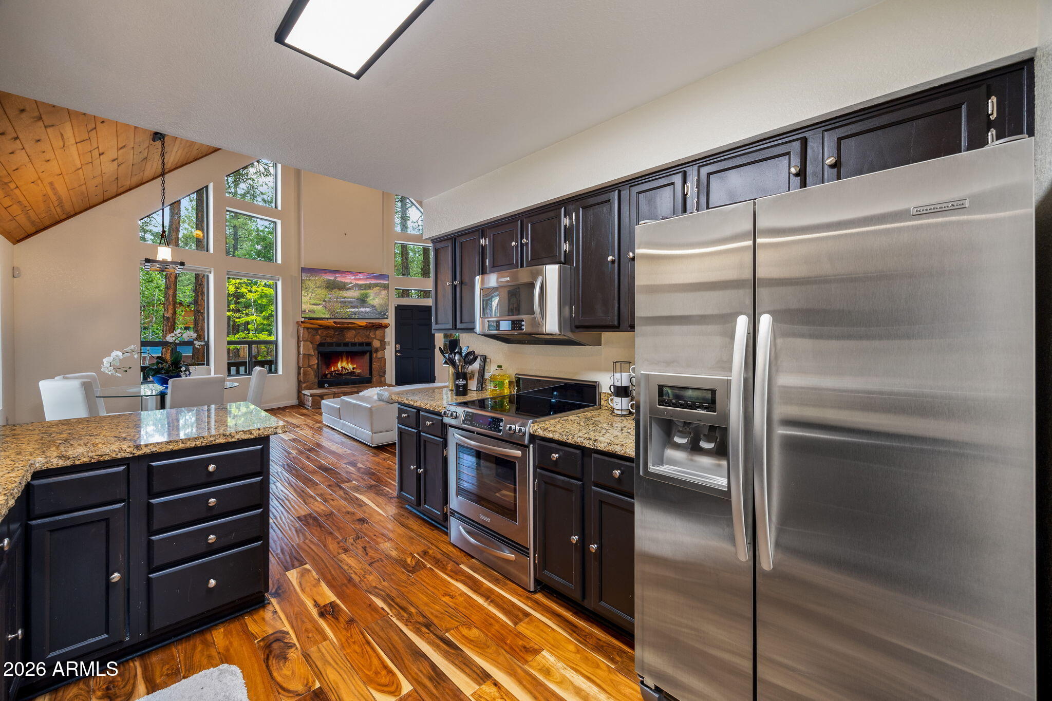 PINETOP LAKES PLAZA UNIT 1 - Residential