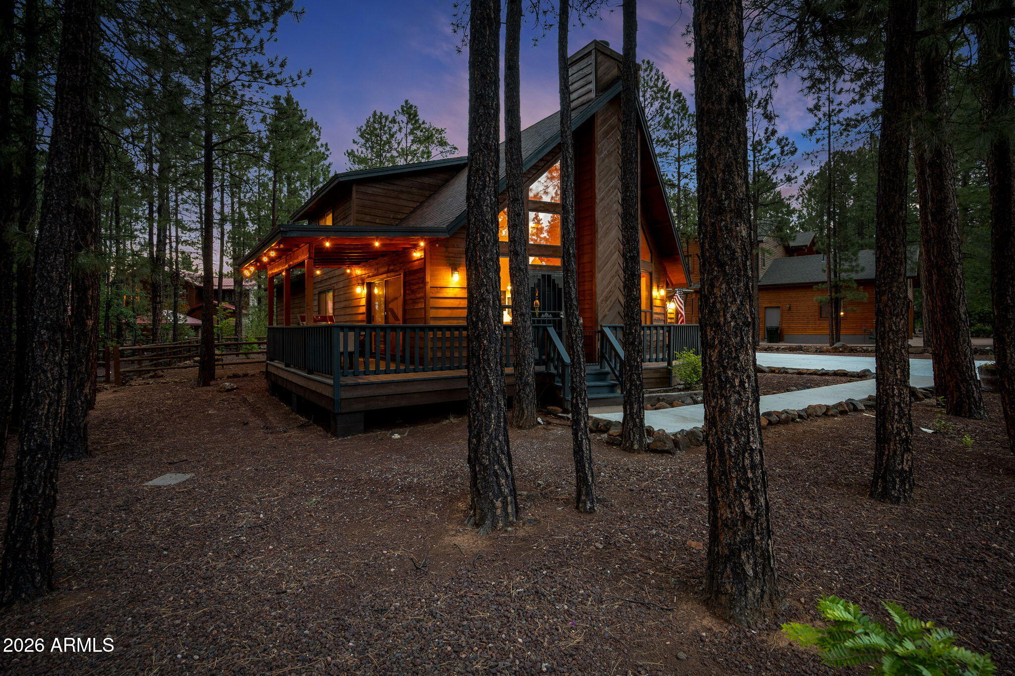 PINETOP LAKES PLAZA UNIT 1 - Residential