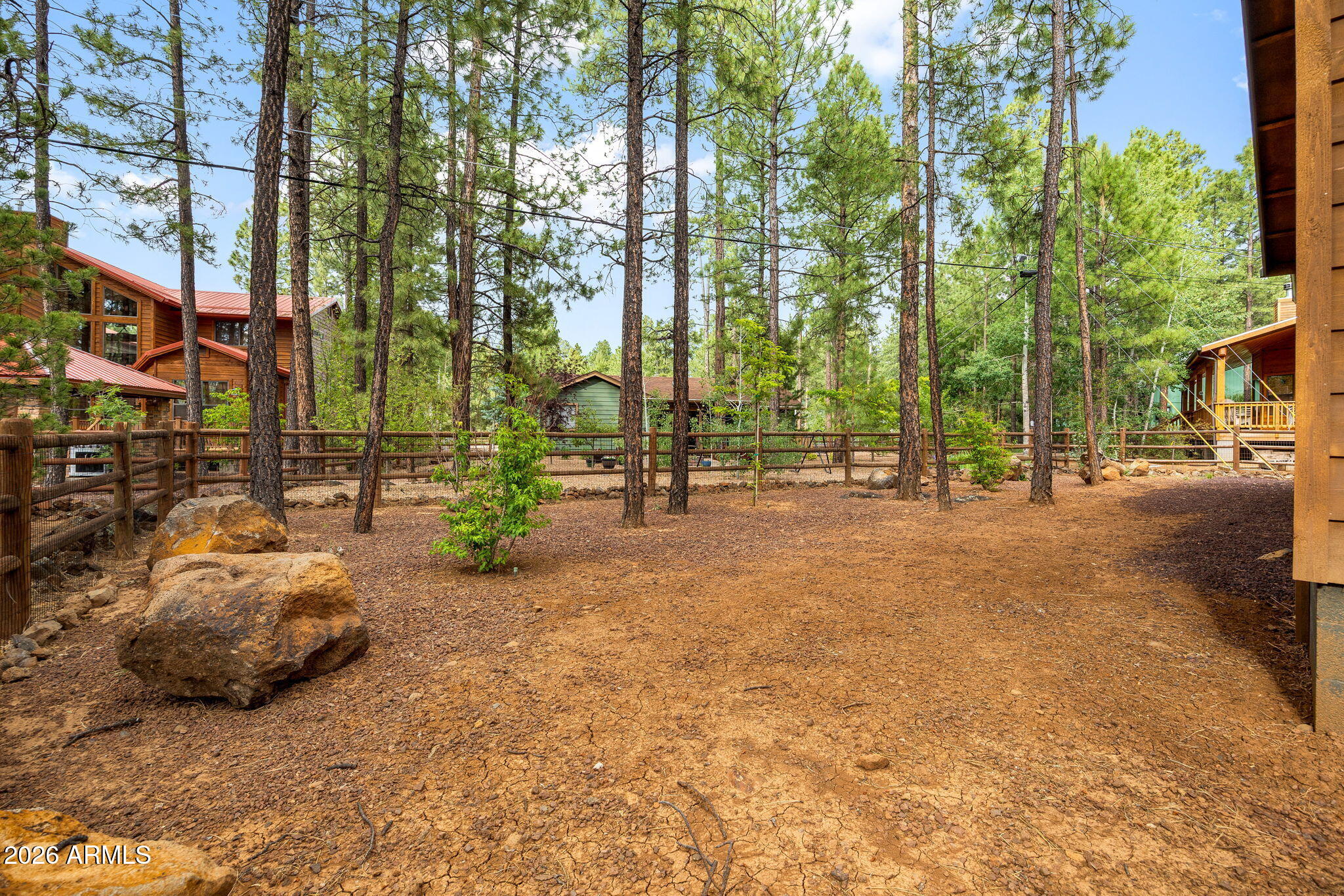PINETOP LAKES PLAZA UNIT 1 - Residential