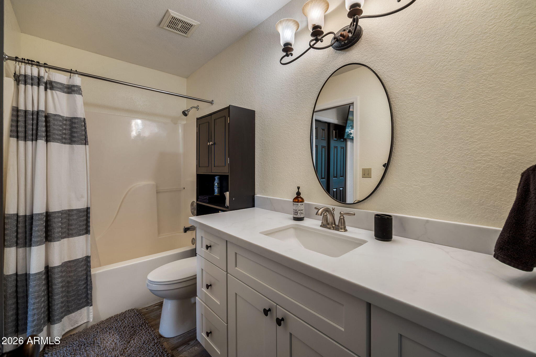 PINETOP LAKES PLAZA UNIT 1 - Residential