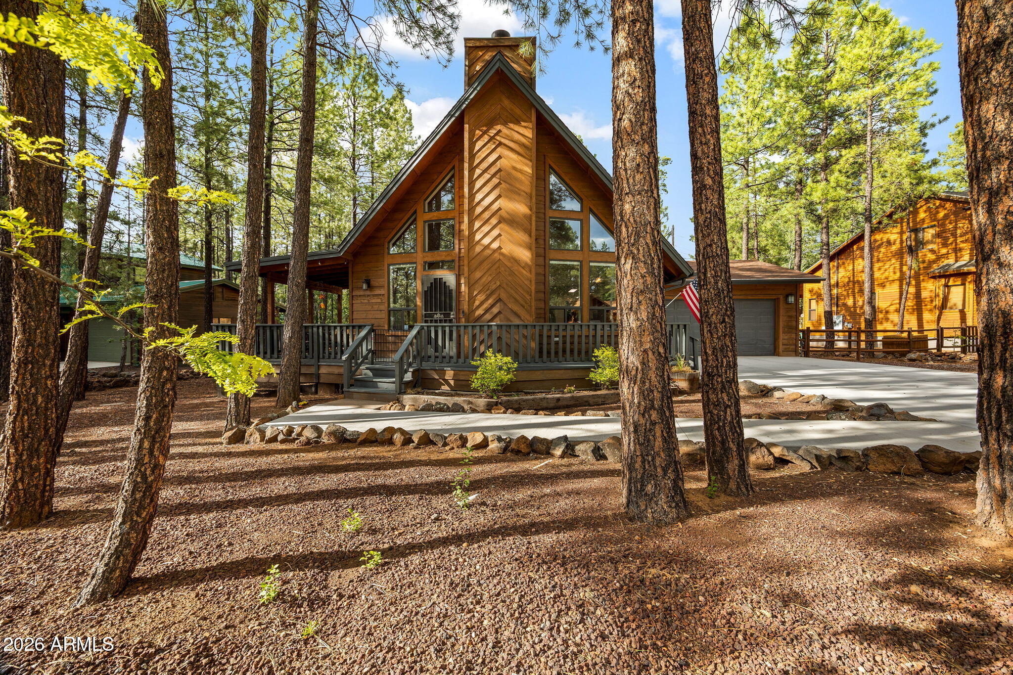 PINETOP LAKES PLAZA UNIT 1 - Residential