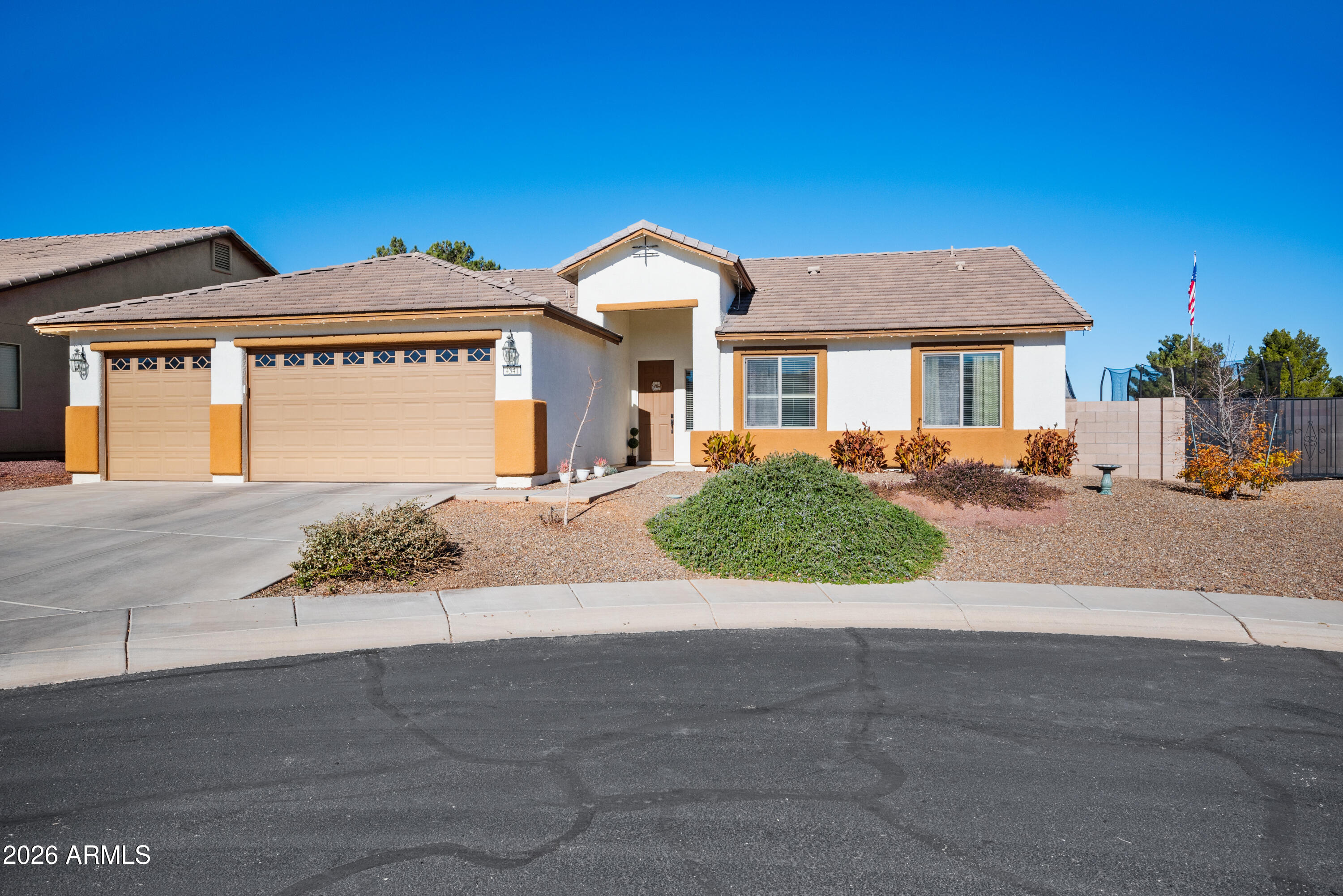 ESTATES AT HOLIDAY - Residential