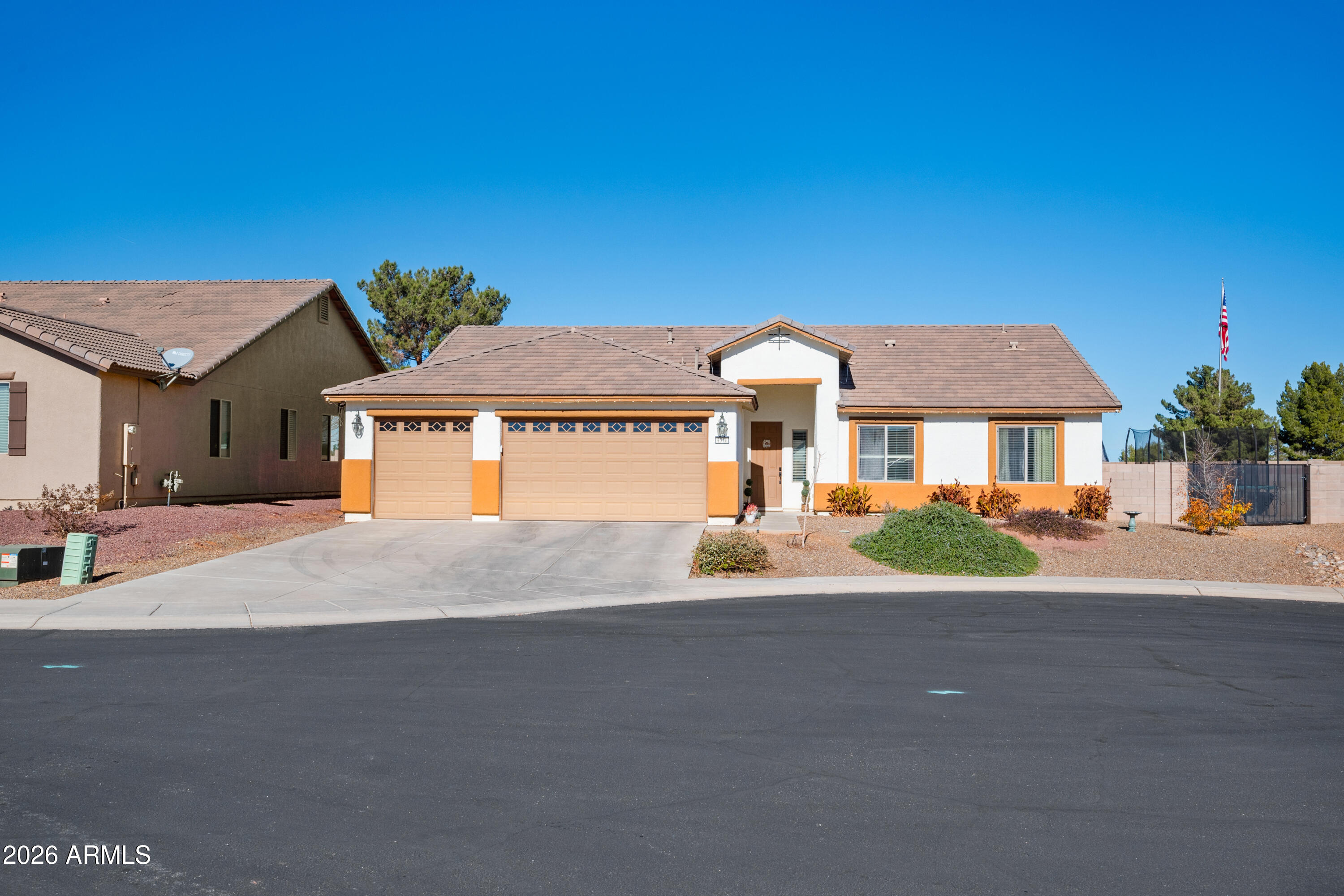 ESTATES AT HOLIDAY - Residential