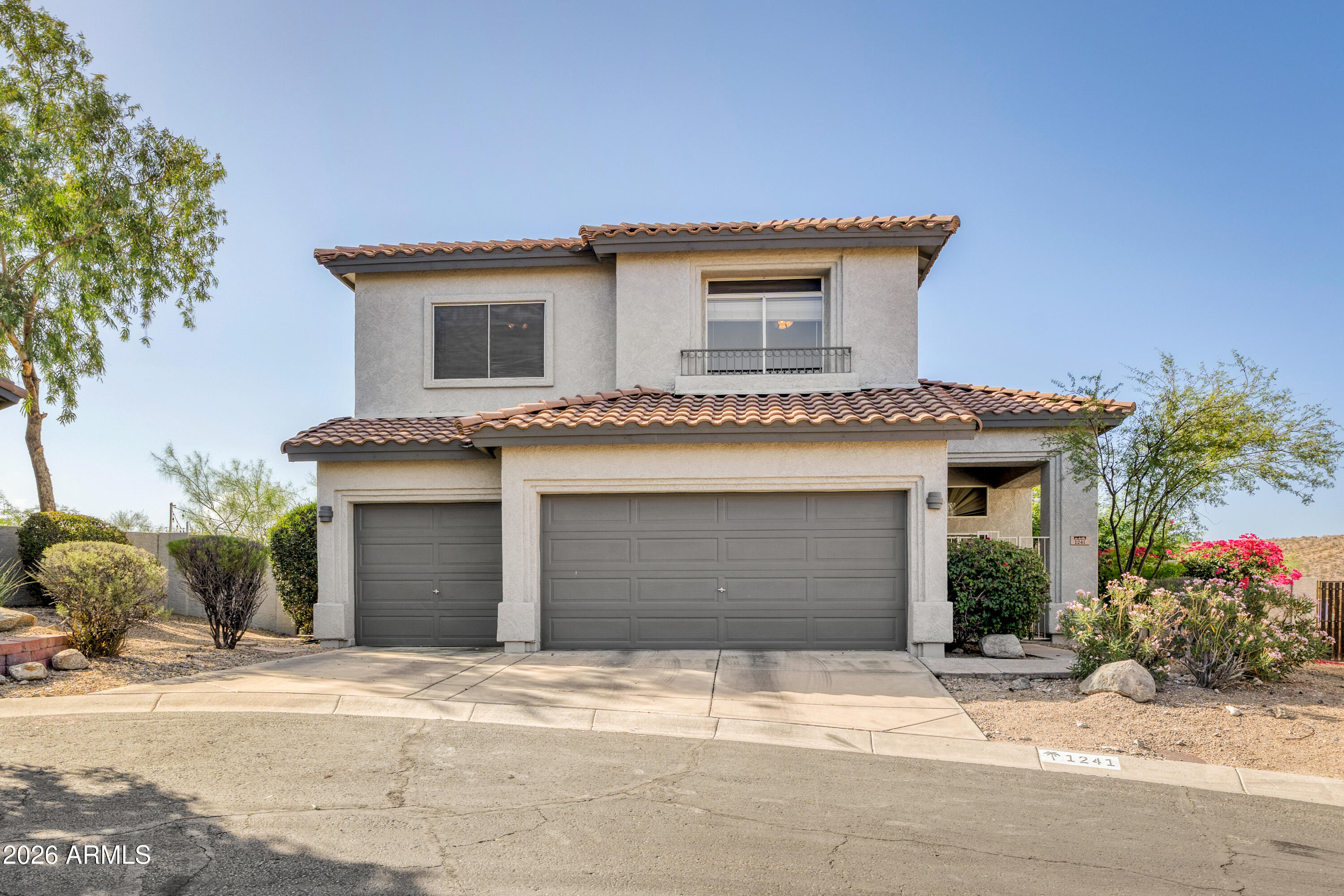 CRESLEIGH AT THE POINTE - Residential
