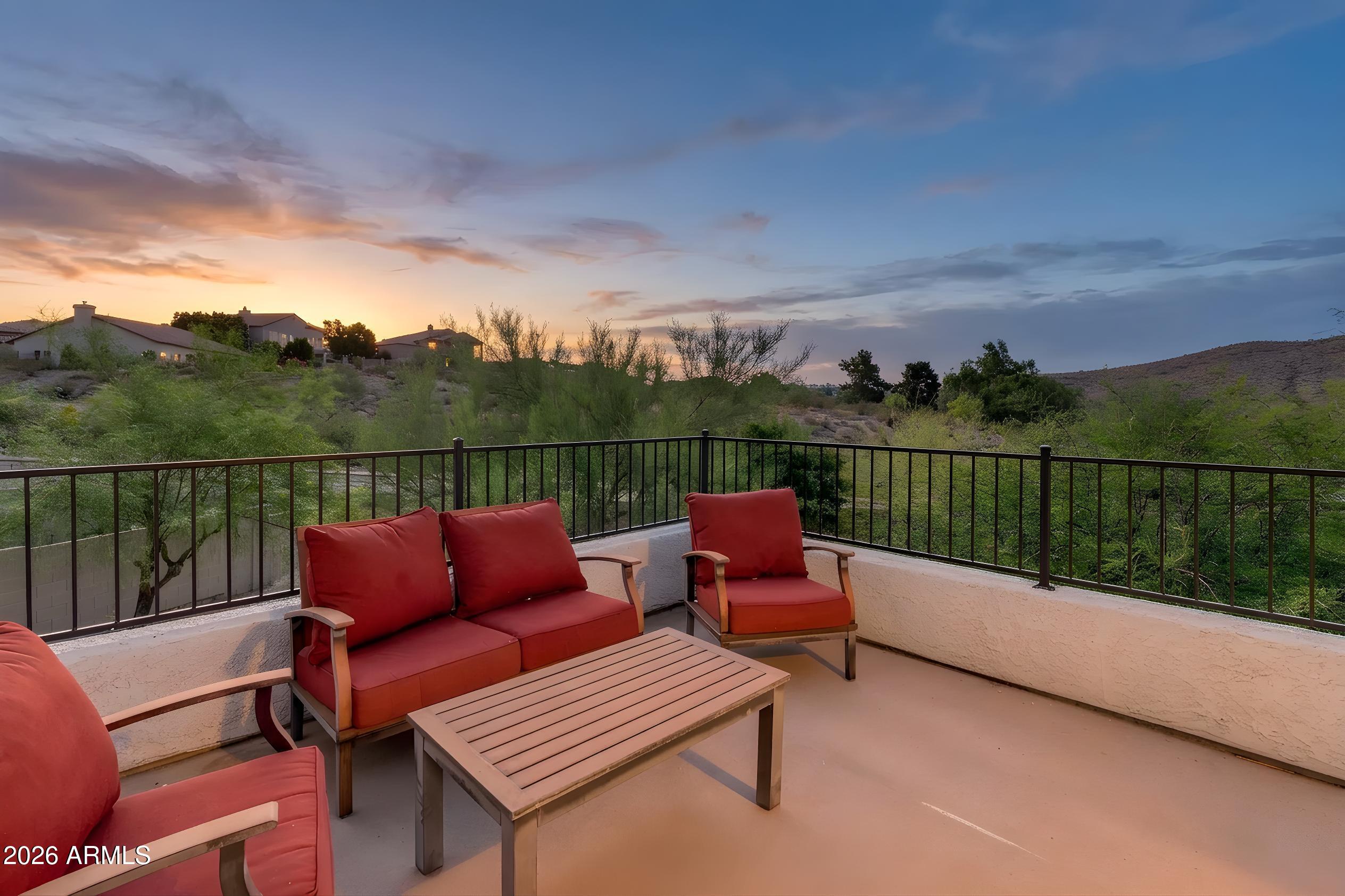 CRESLEIGH AT THE POINTE - Residential