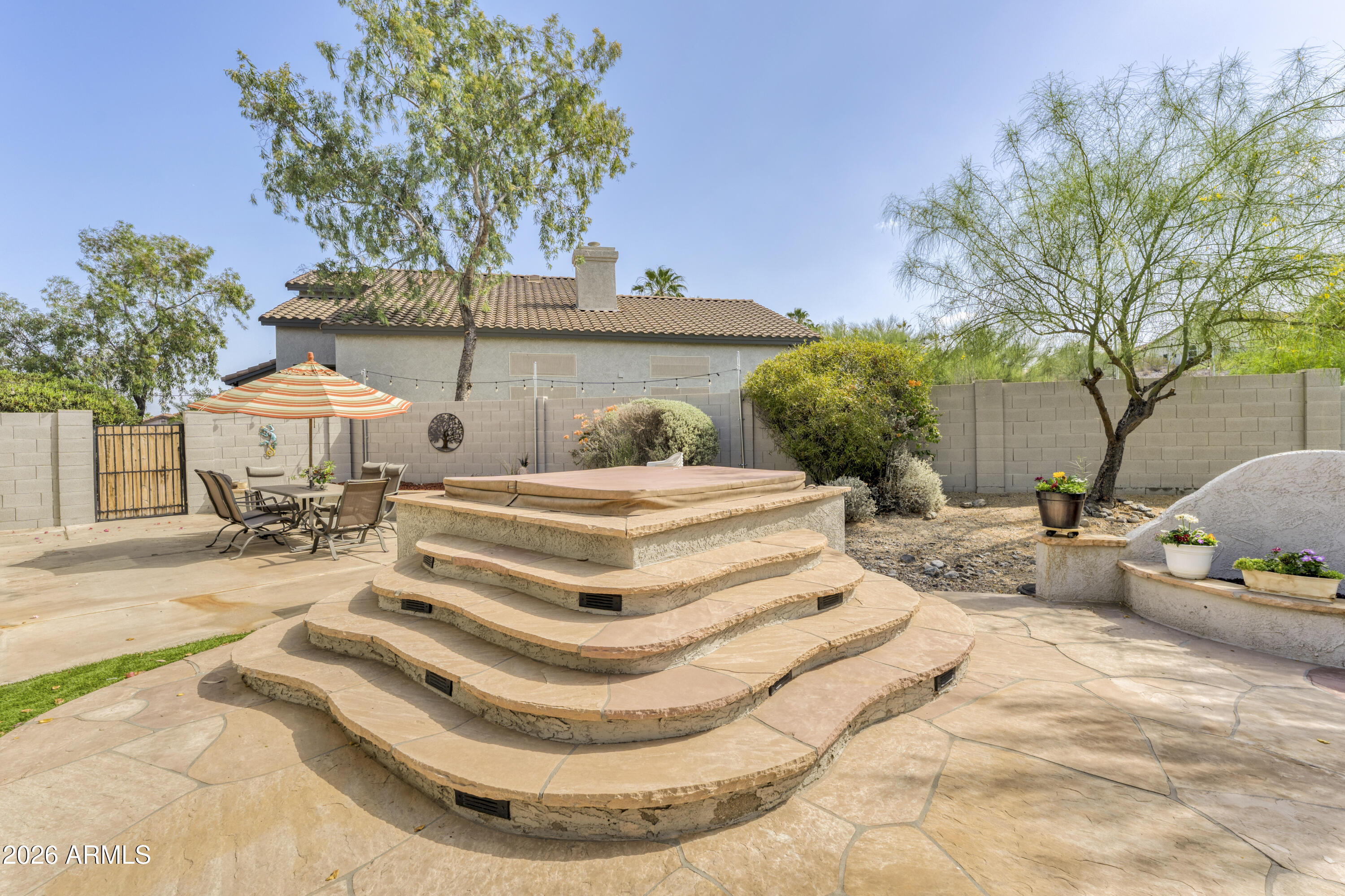 CRESLEIGH AT THE POINTE - Residential