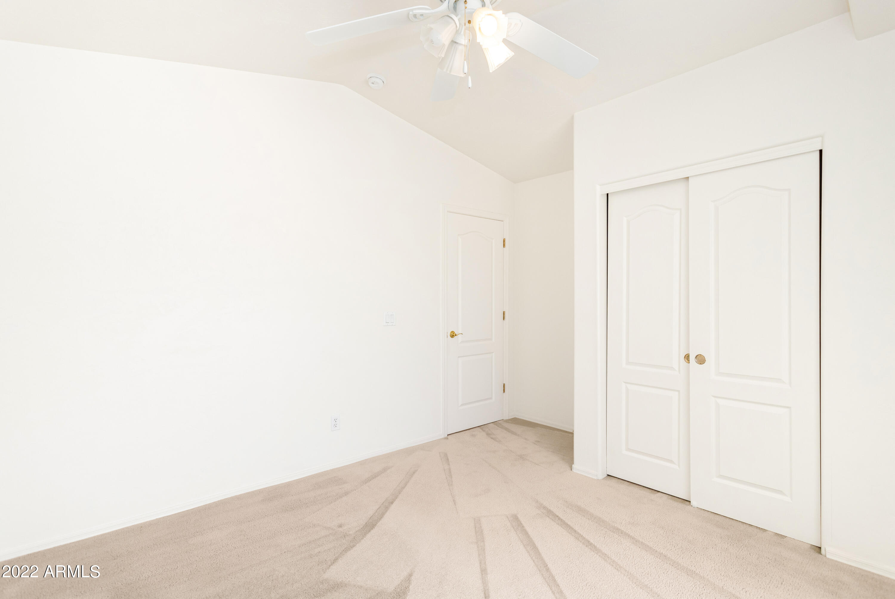 SUMMIT RIDGE - Residential