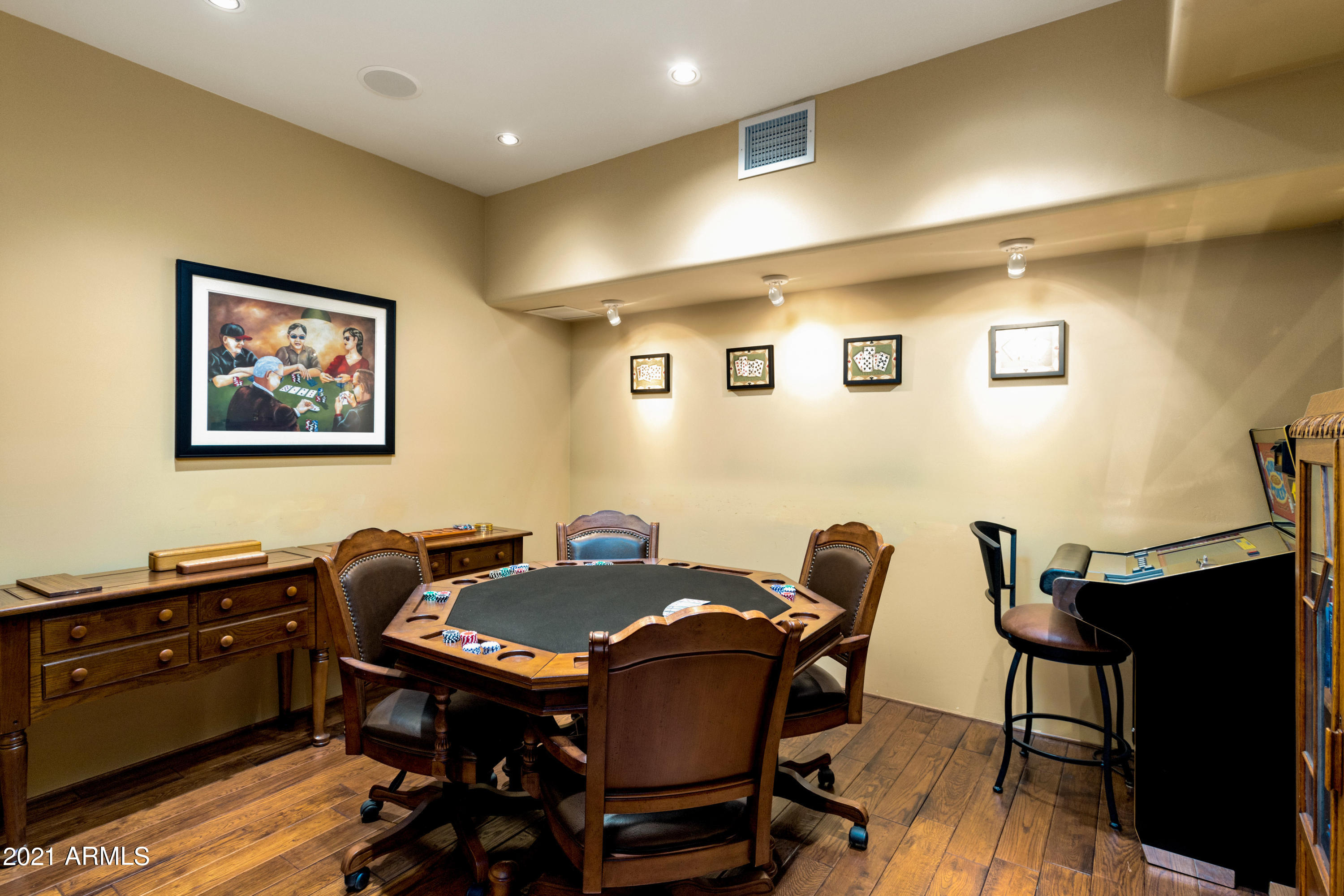 CAMELBACK RANCHOS - Residential