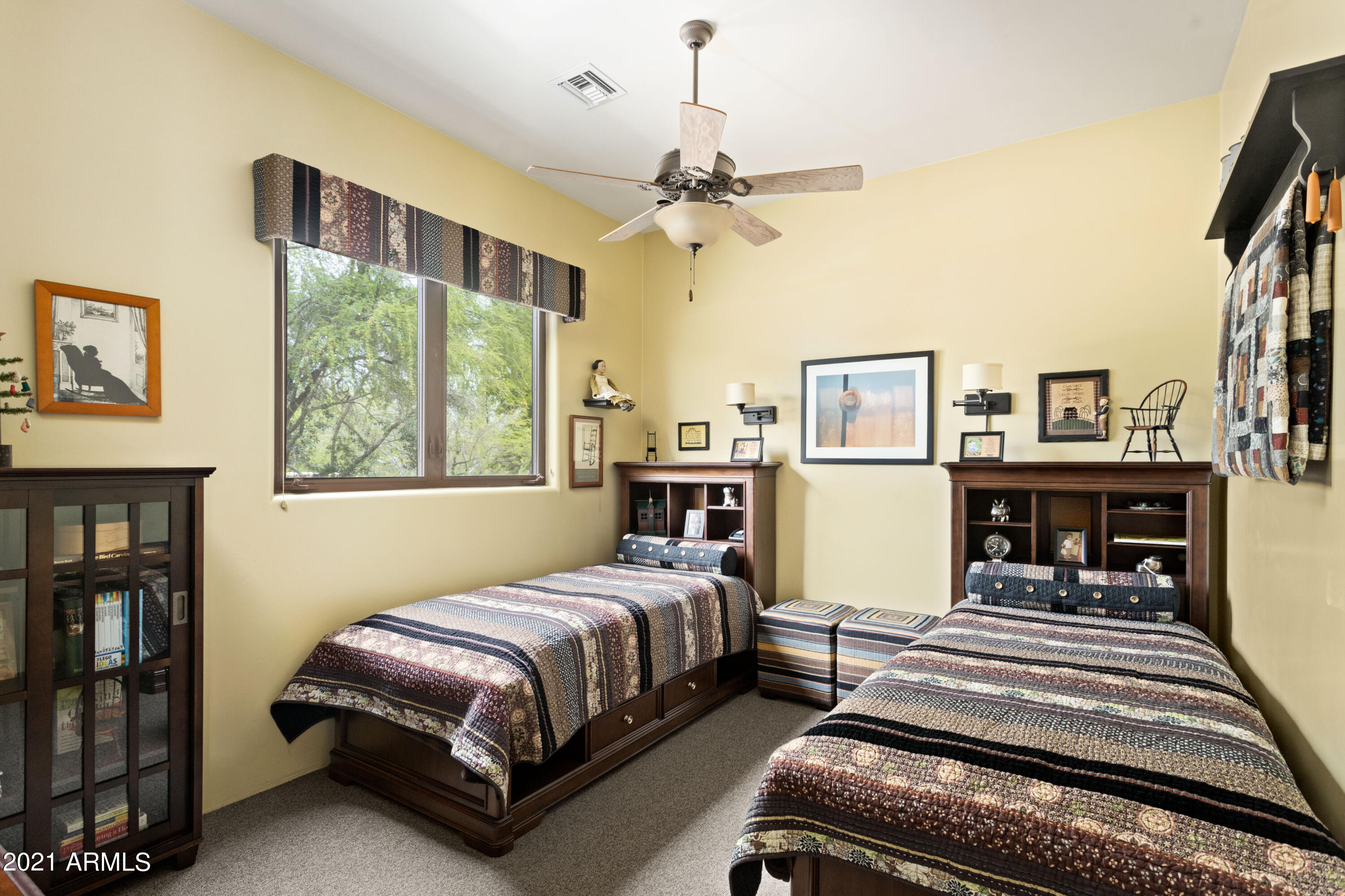 CAMELBACK RANCHOS - Residential