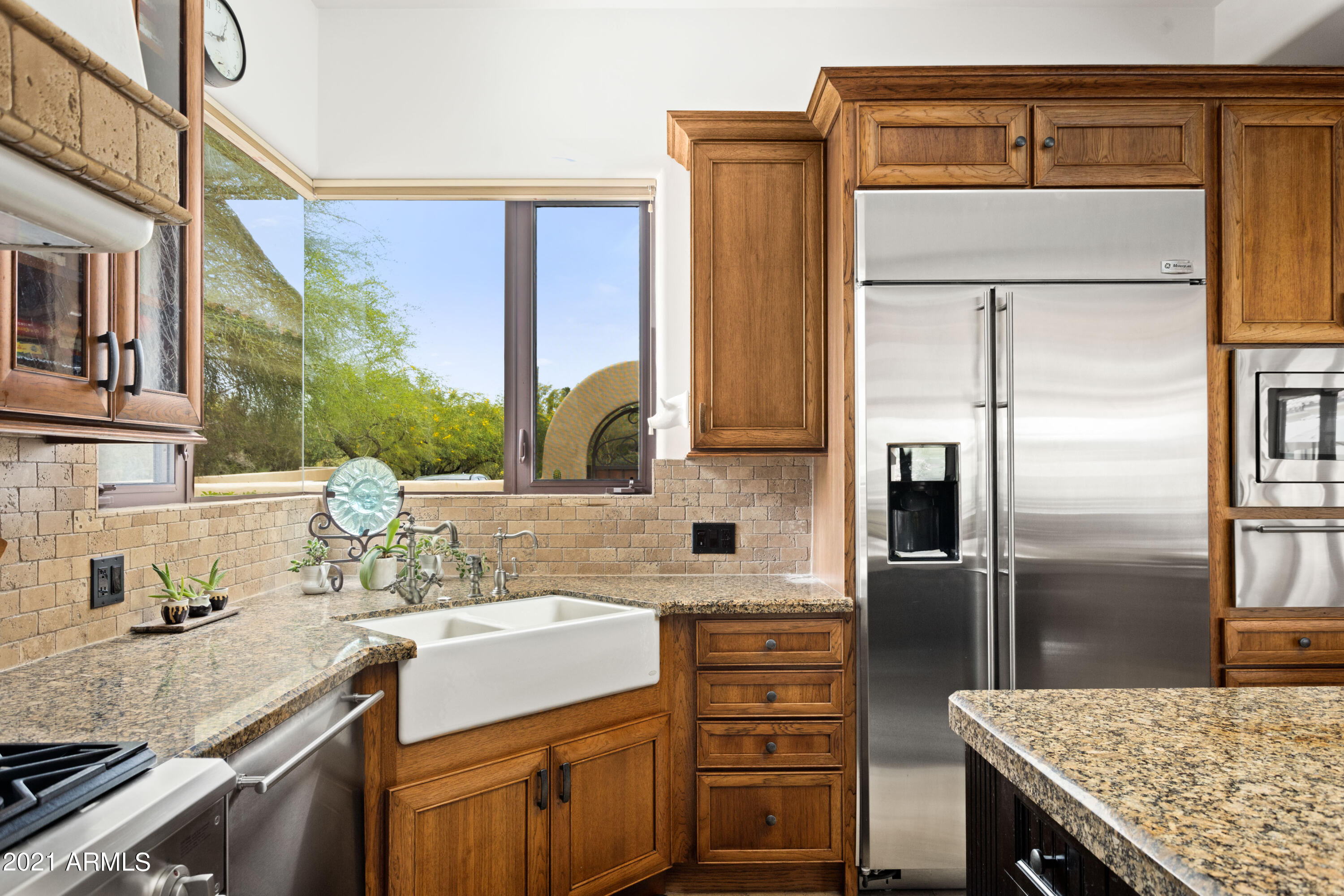 CAMELBACK RANCHOS - Residential