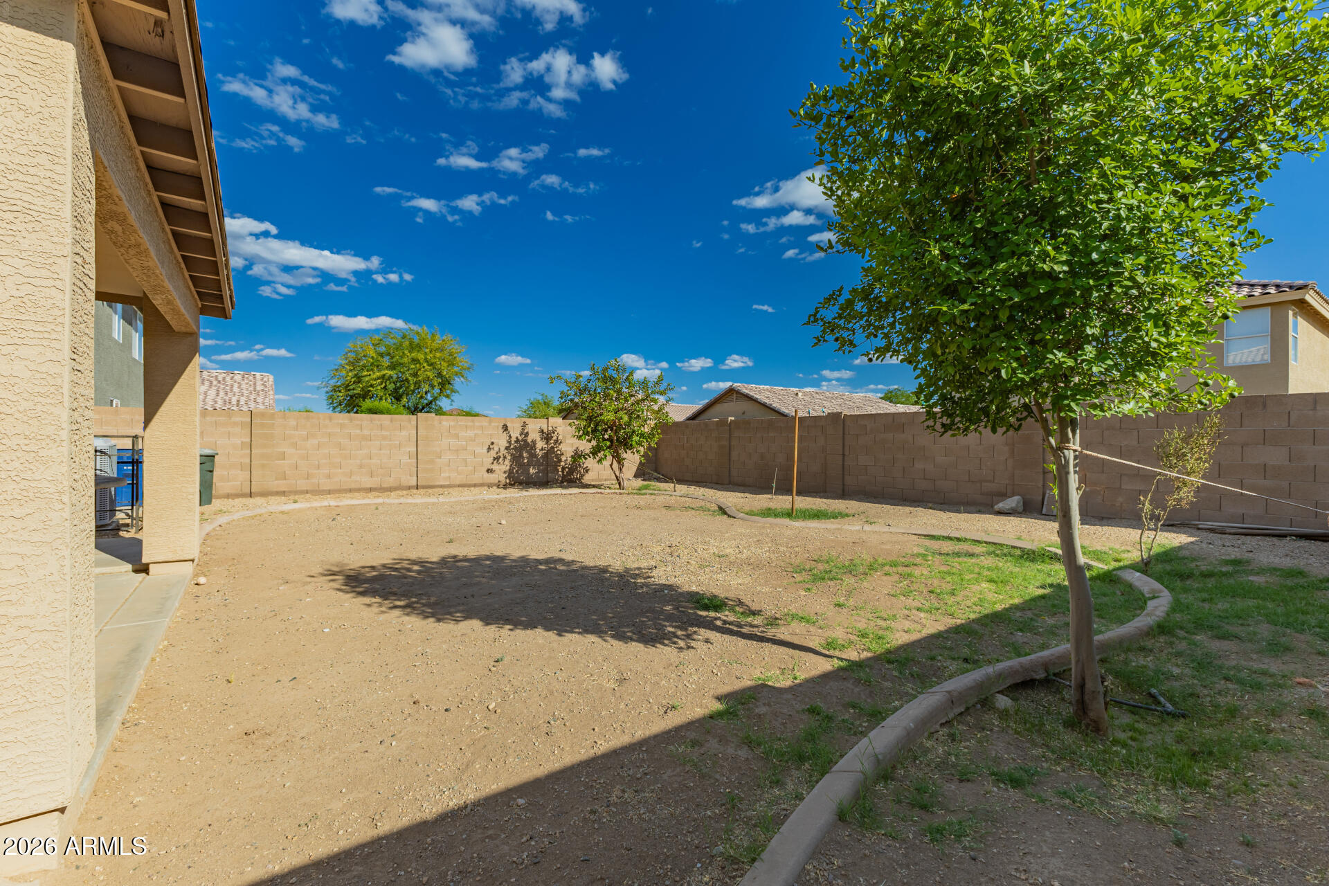 SUNDIAL 4 UNIT 1 REPLAT - Residential