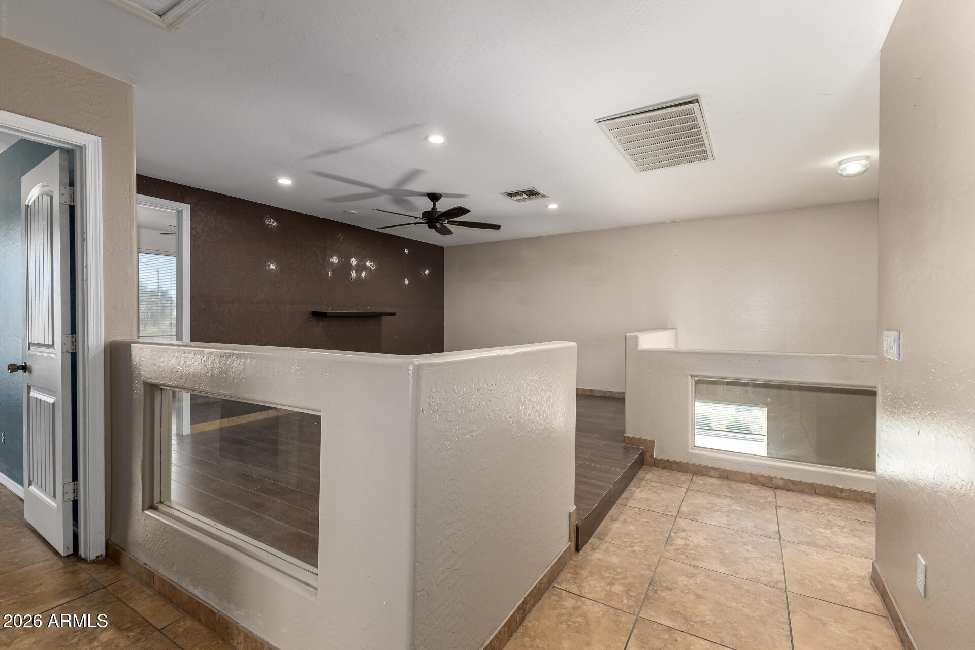 SUNDIAL 4 UNIT 1 REPLAT - Residential