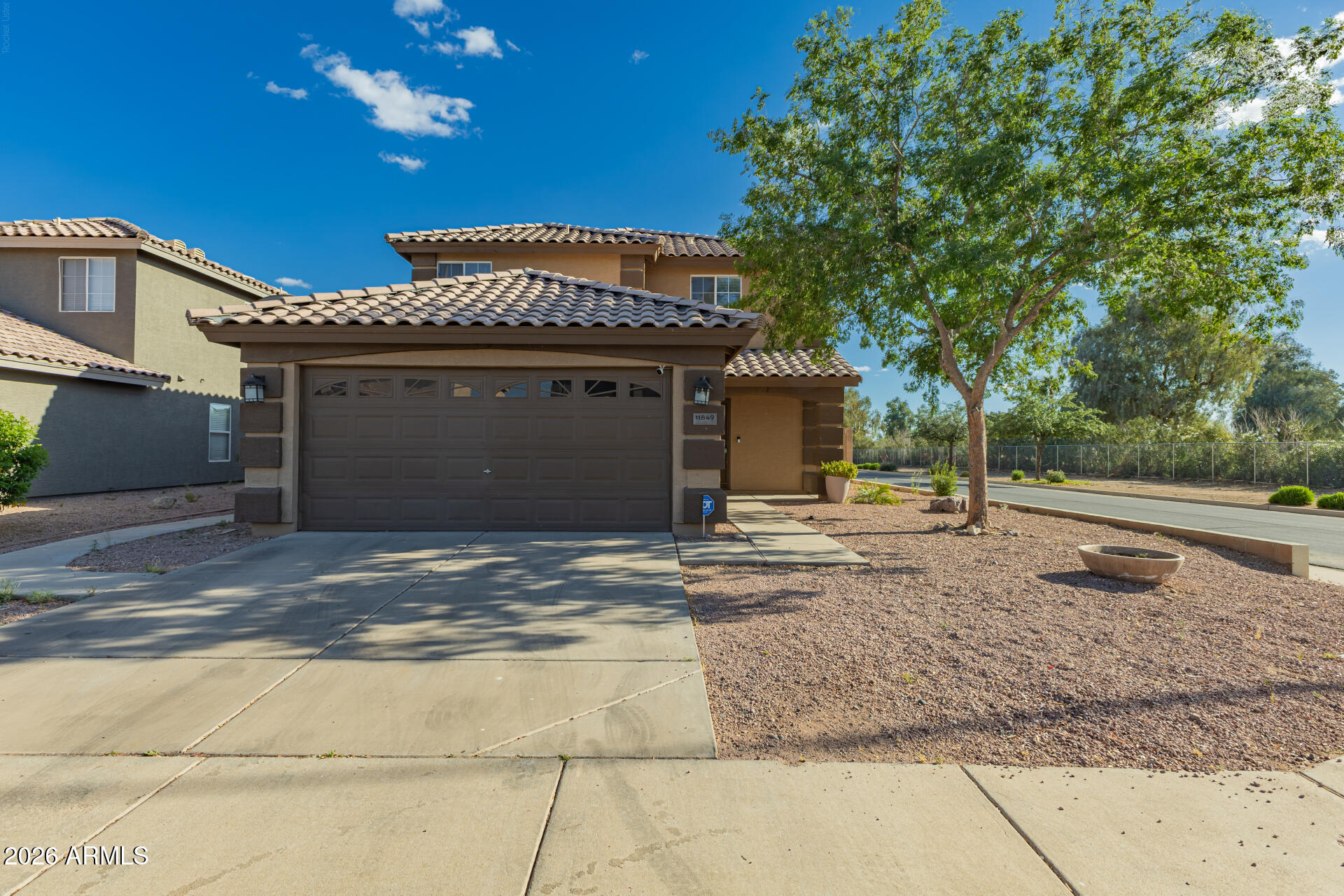 SUNDIAL 4 UNIT 1 REPLAT - Residential