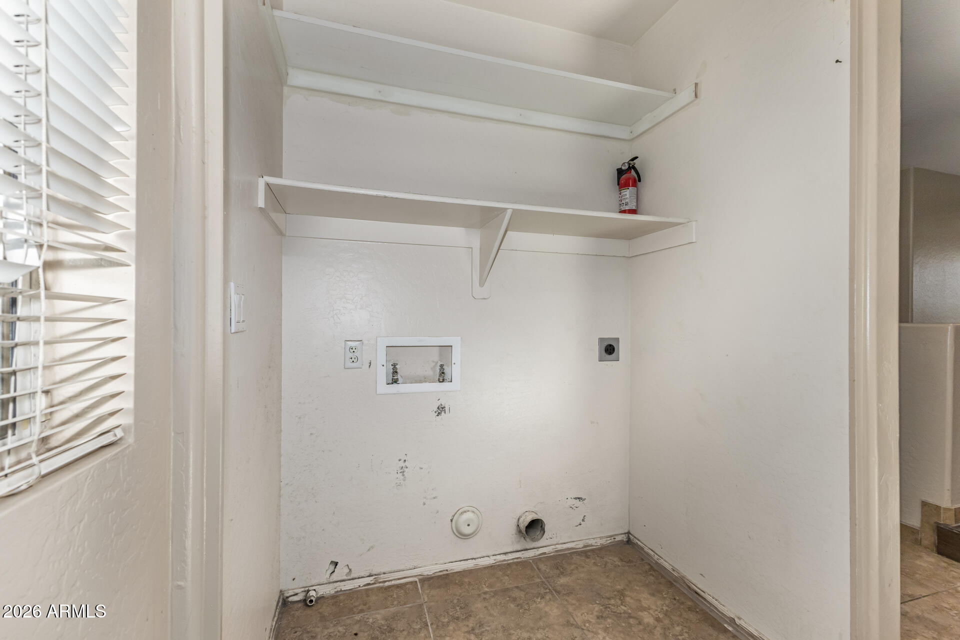 SUNDIAL 4 UNIT 1 REPLAT - Residential