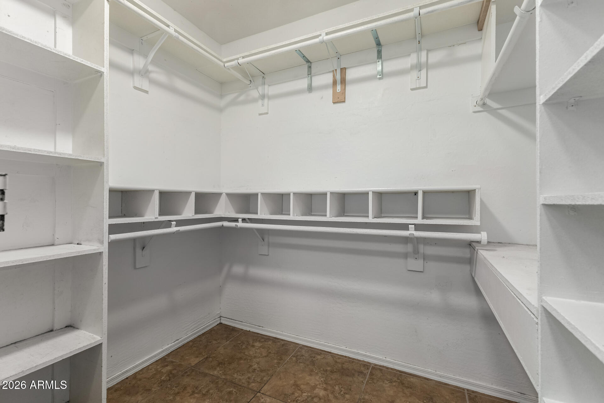 SUNDIAL 4 UNIT 1 REPLAT - Residential