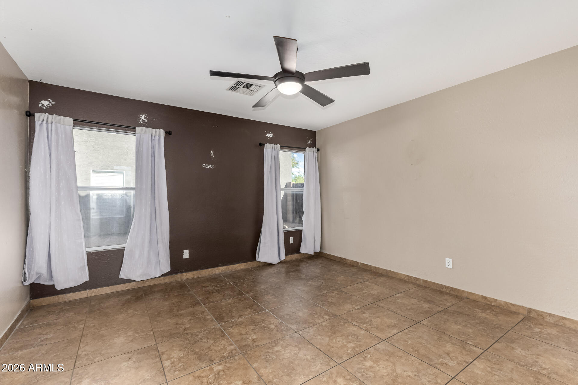 SUNDIAL 4 UNIT 1 REPLAT - Residential