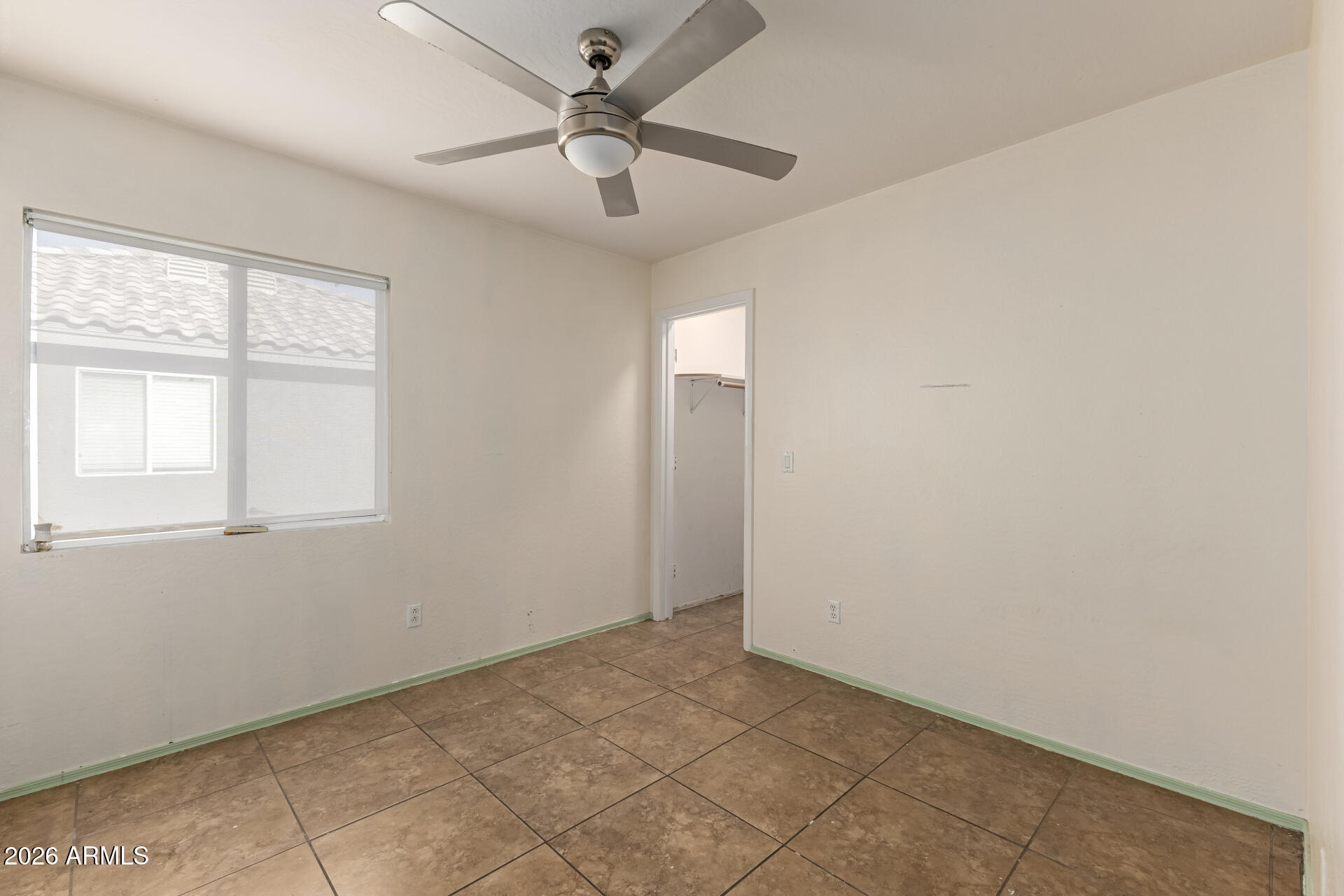 SUNDIAL 4 UNIT 1 REPLAT - Residential