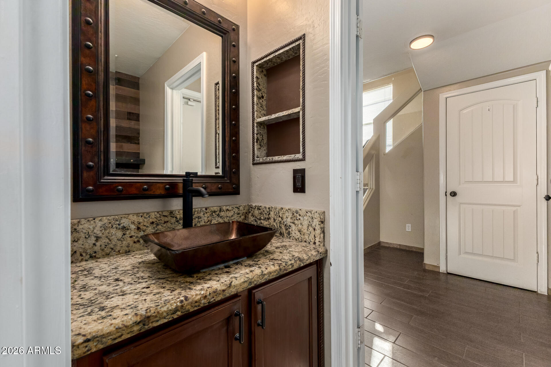 SUNDIAL 4 UNIT 1 REPLAT - Residential