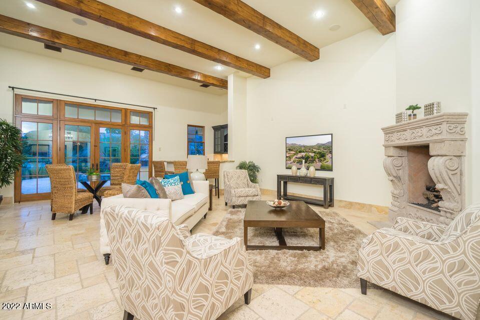 GROSSE POINTE HIGHLANDS - Residential