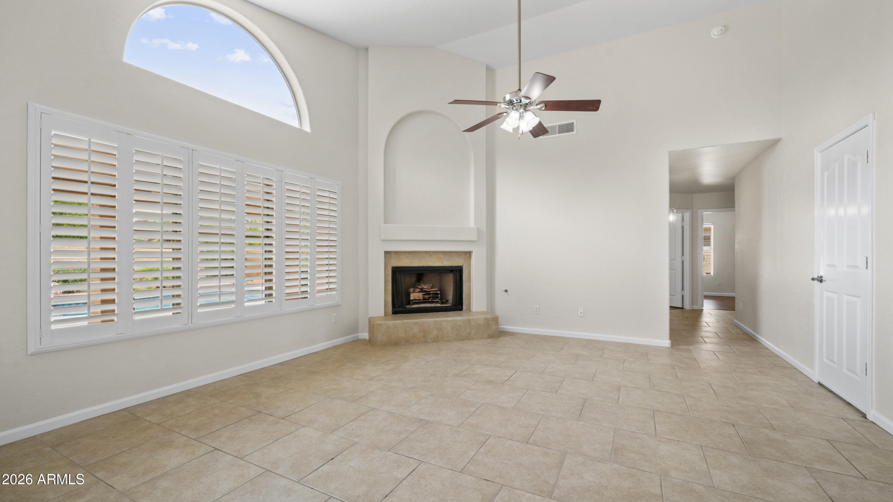 SIERRA TEMPE UNIT 1 - Residential