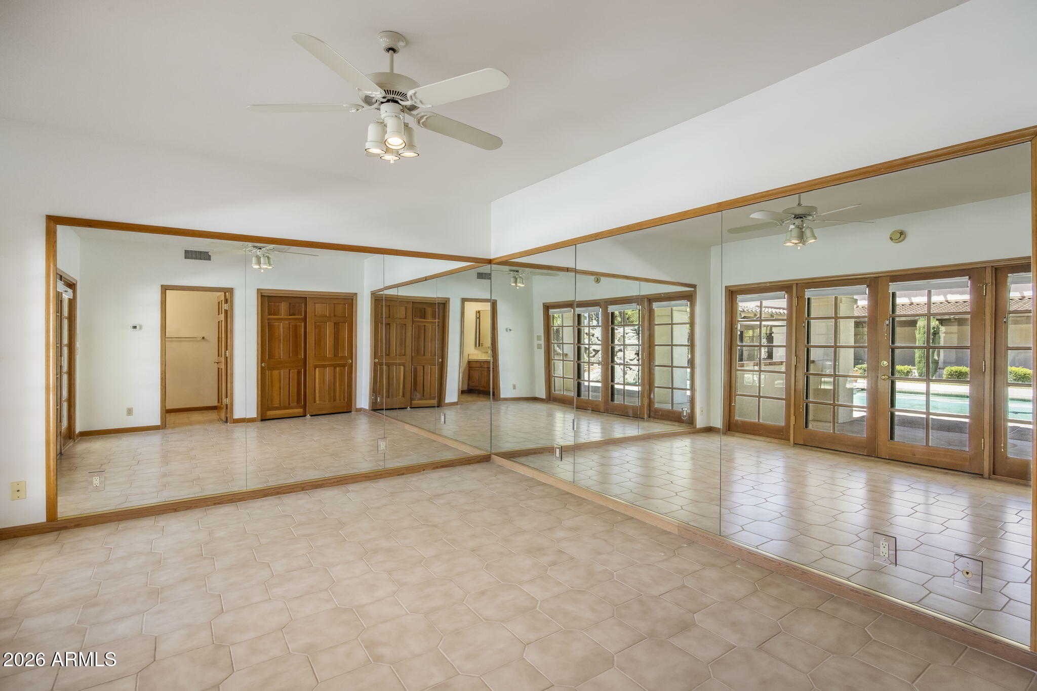 CAMELBACK COUNTRY ESTATES 6 - Residential
