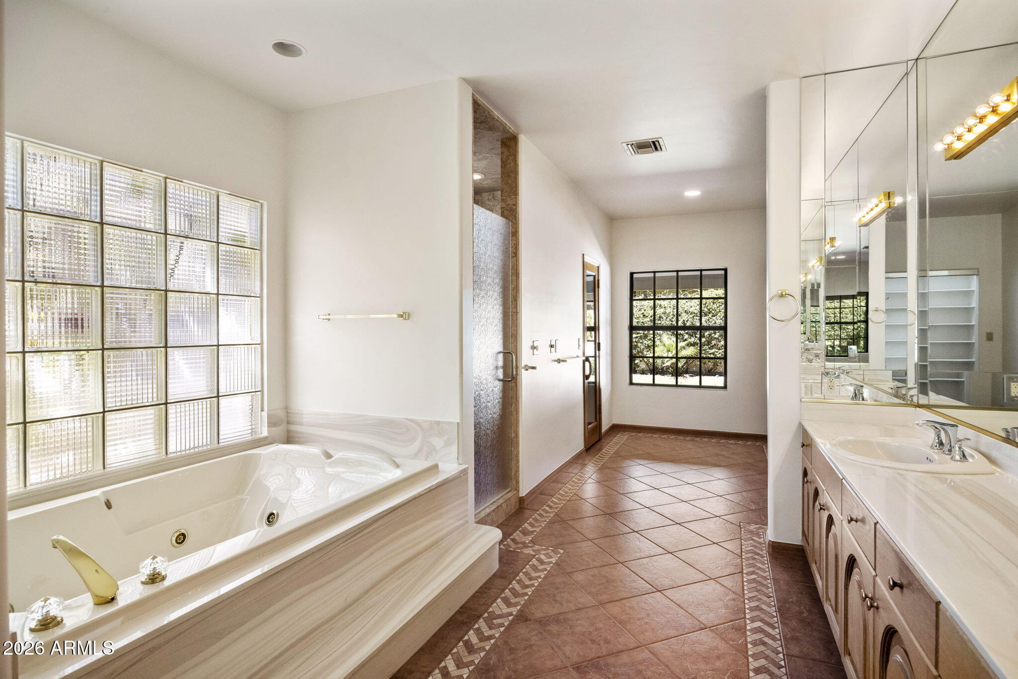 CAMELBACK COUNTRY ESTATES 6 - Residential