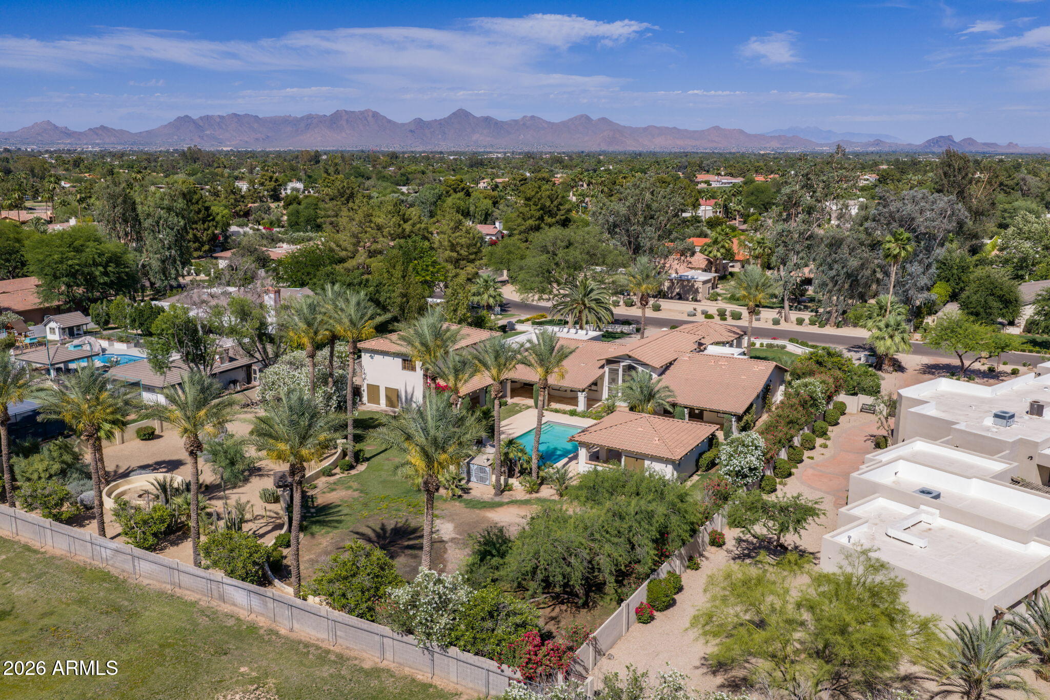 CAMELBACK COUNTRY ESTATES 6 - Residential