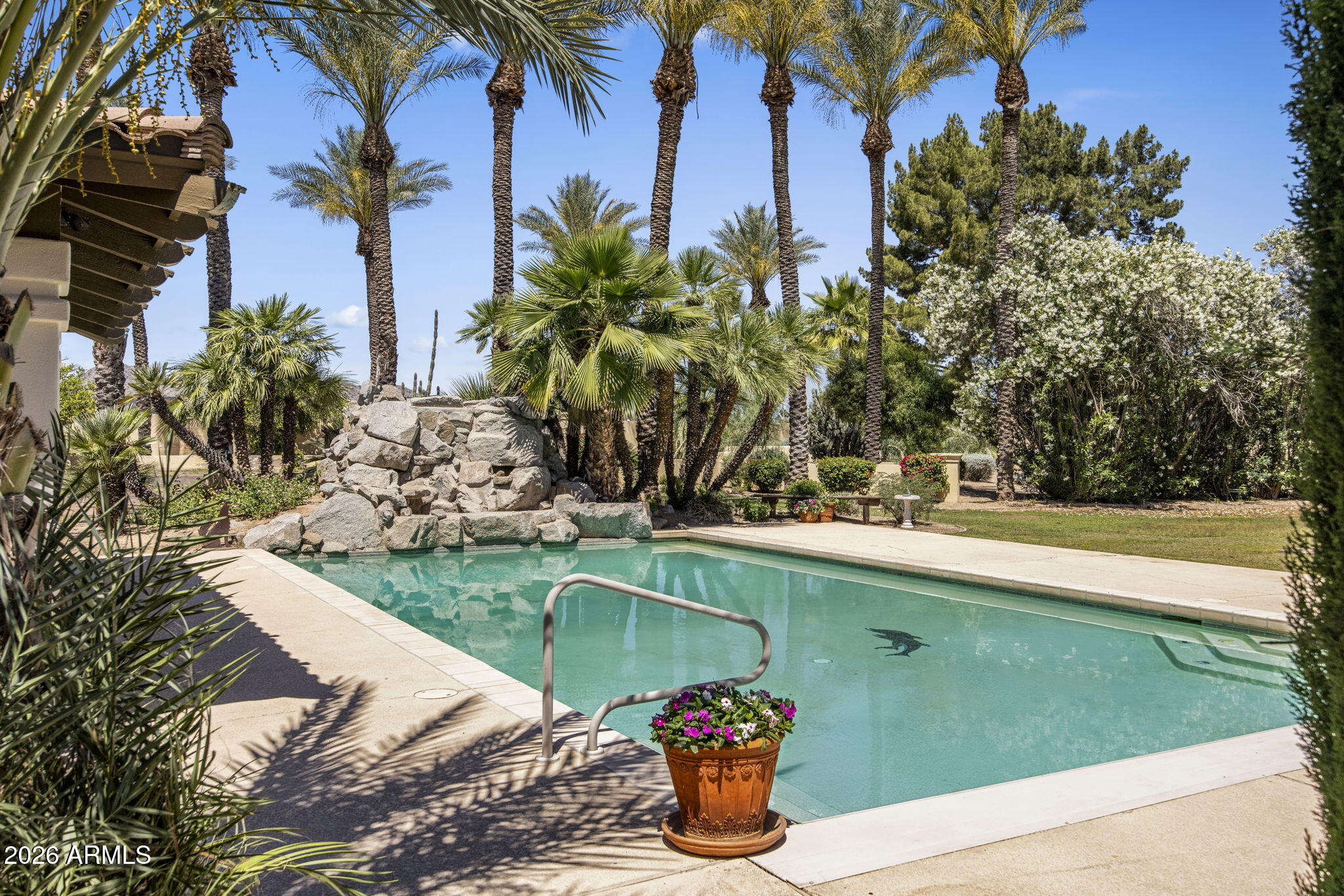 CAMELBACK COUNTRY ESTATES 6 - Residential