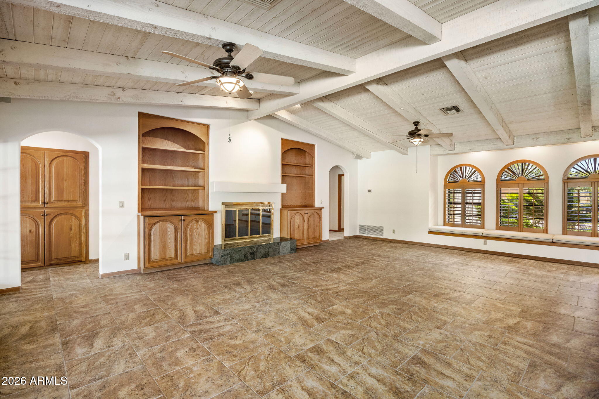 CAMELBACK COUNTRY ESTATES 6 - Residential