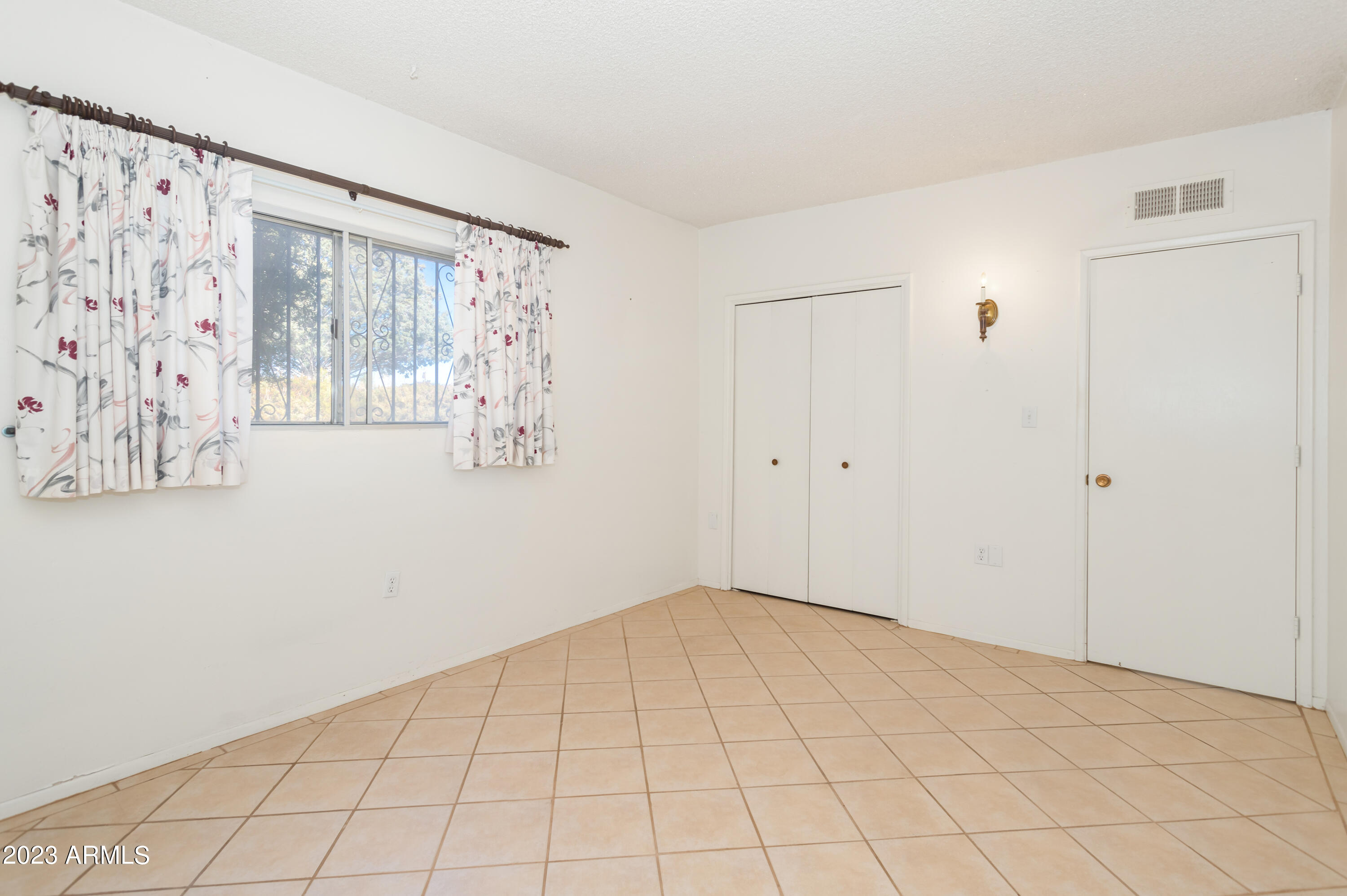 VILLAGE MEADOWS ESTATES - Residential