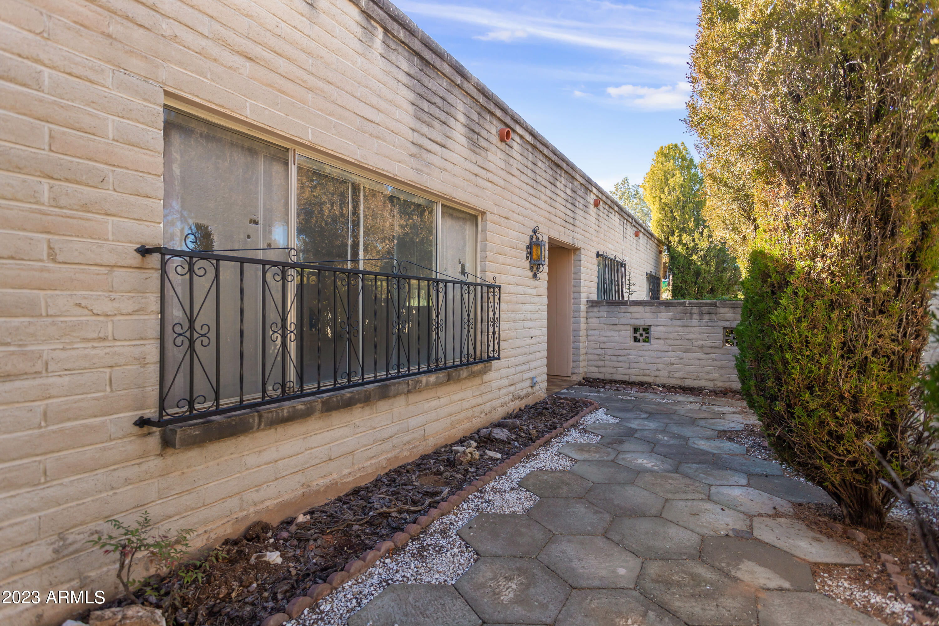 VILLAGE MEADOWS ESTATES - Residential