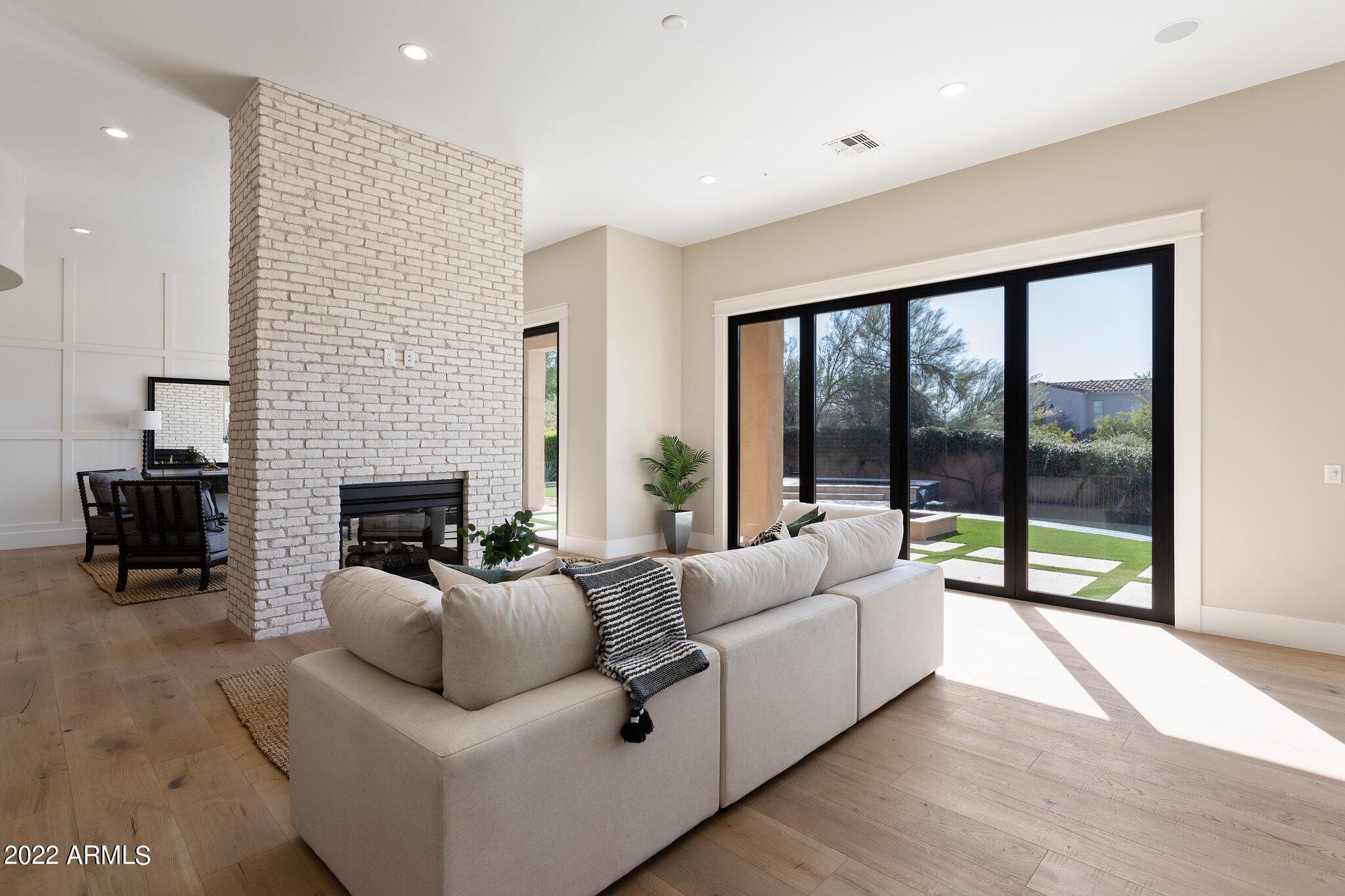 DC RANCH - Residential