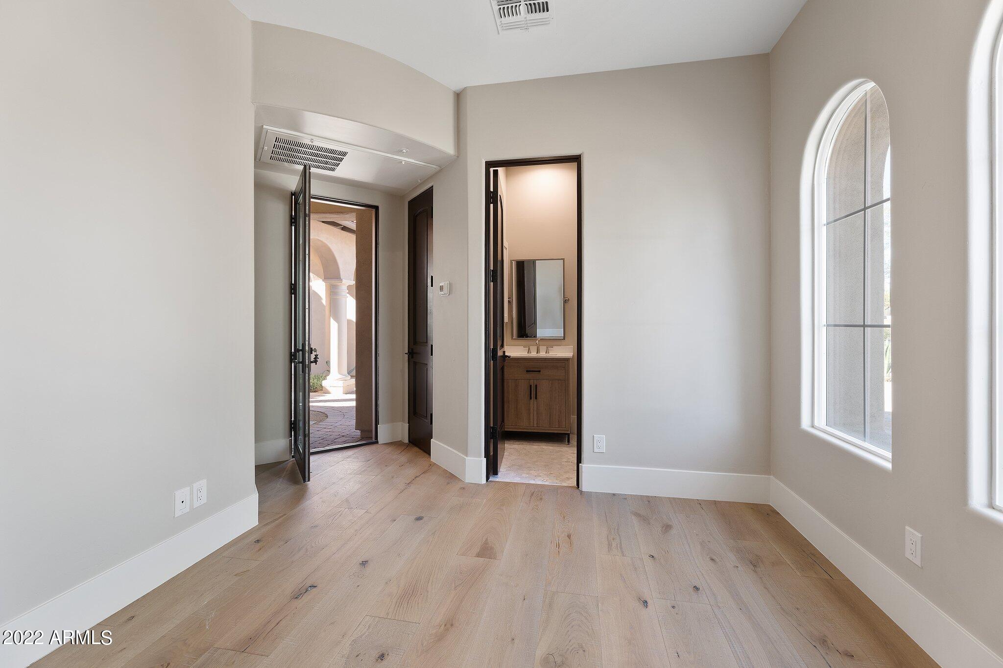 DC RANCH - Residential