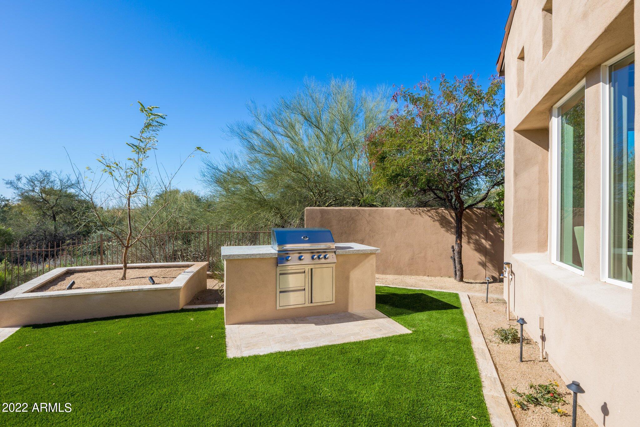 DC RANCH - Residential