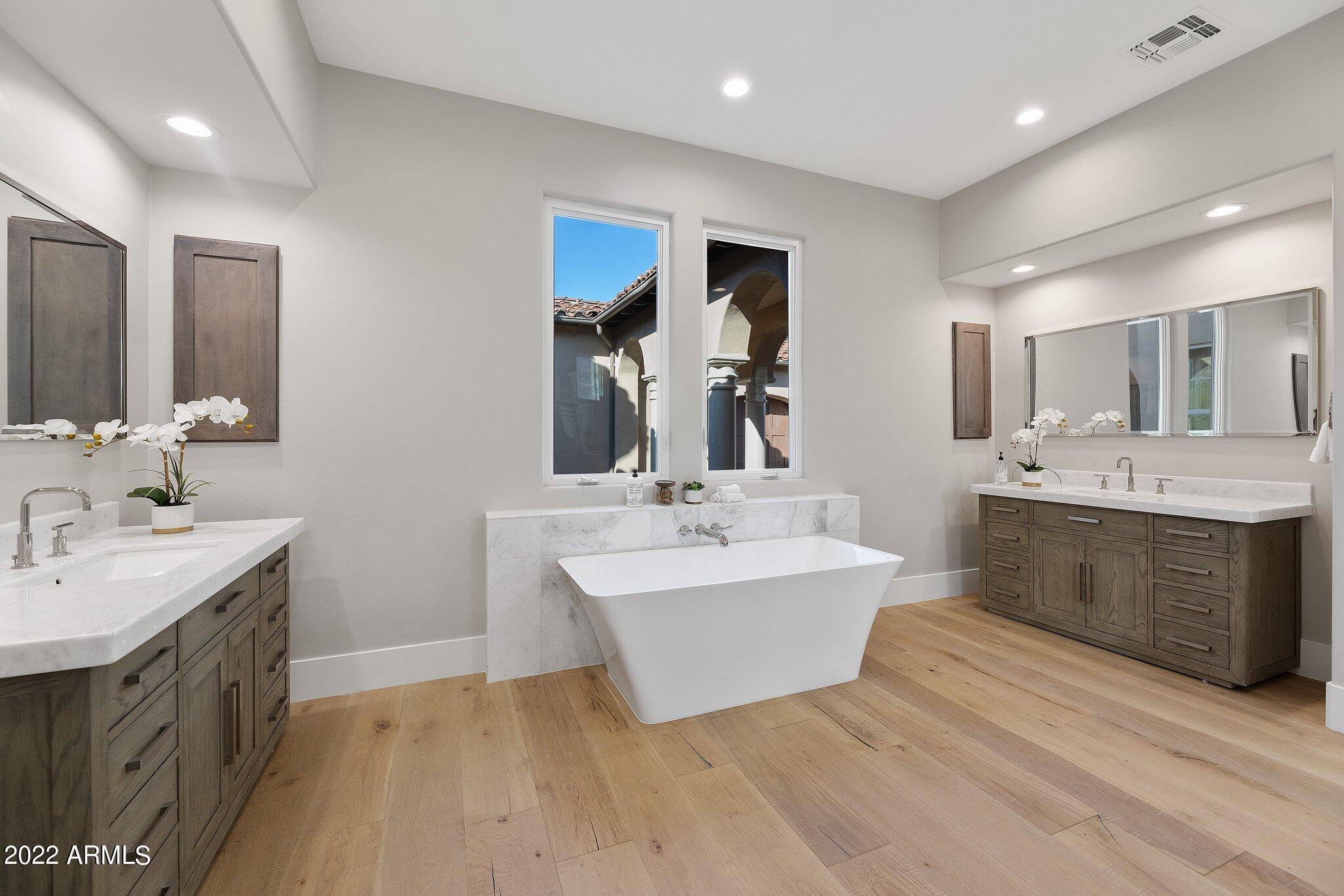 DC RANCH - Residential