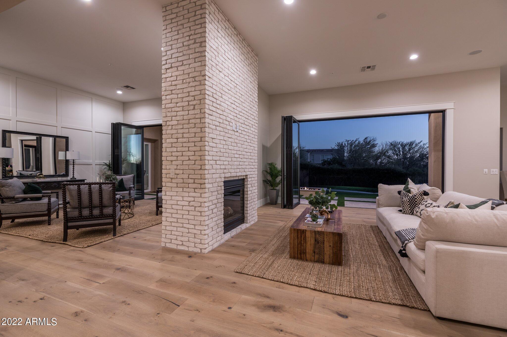 DC RANCH - Residential