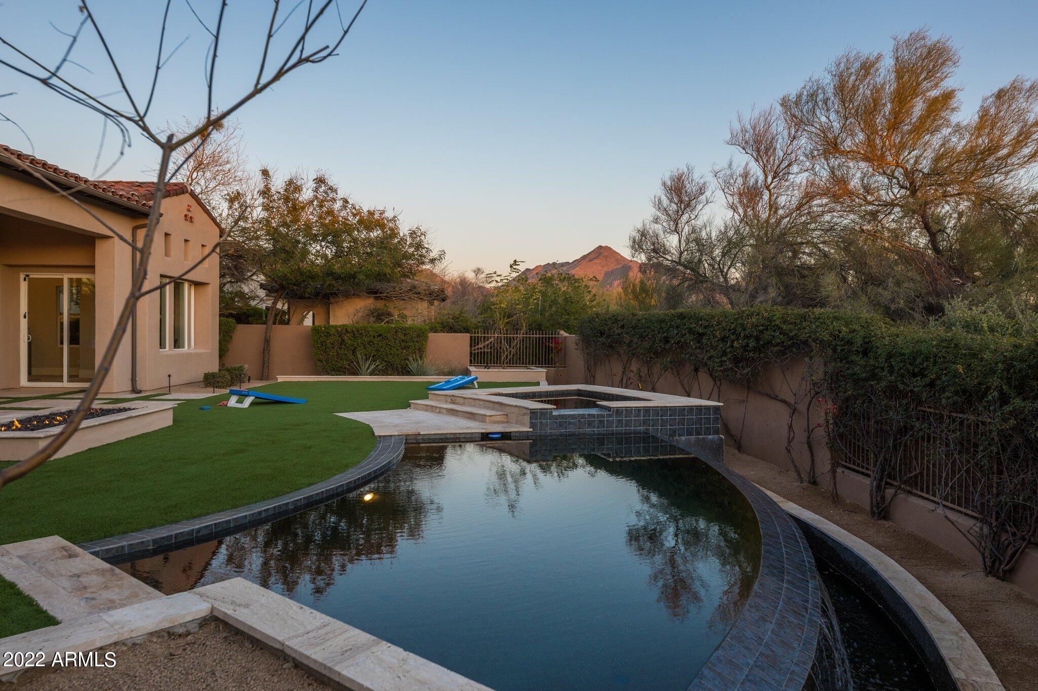 DC RANCH - Residential