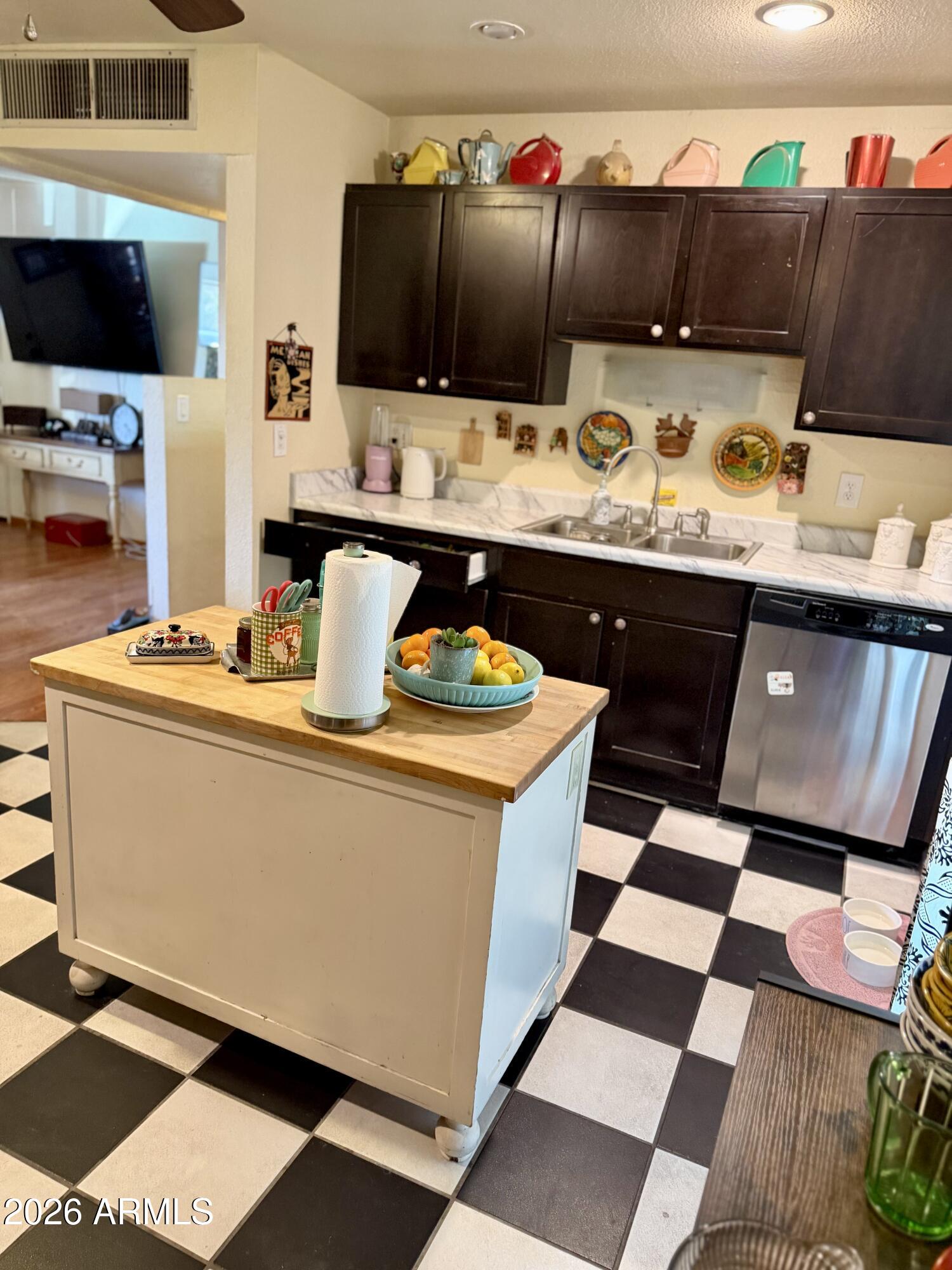 NEW PAPAGO PARKWAY 11 LOTS 480-587 608-613 - Residential