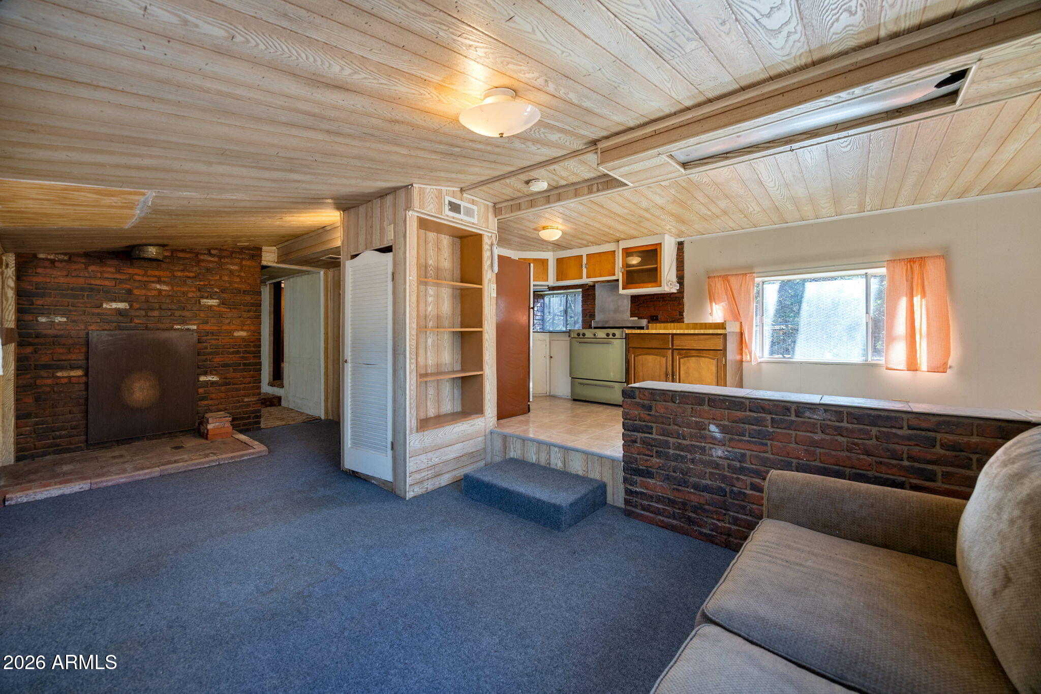 LAKE O'THE WOODS PARK - Residential