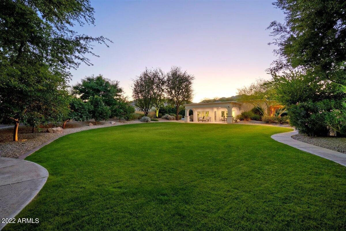 W2 W2 N2 NW4 SE4 NW4 EX N 33' 1.13ac - Residential