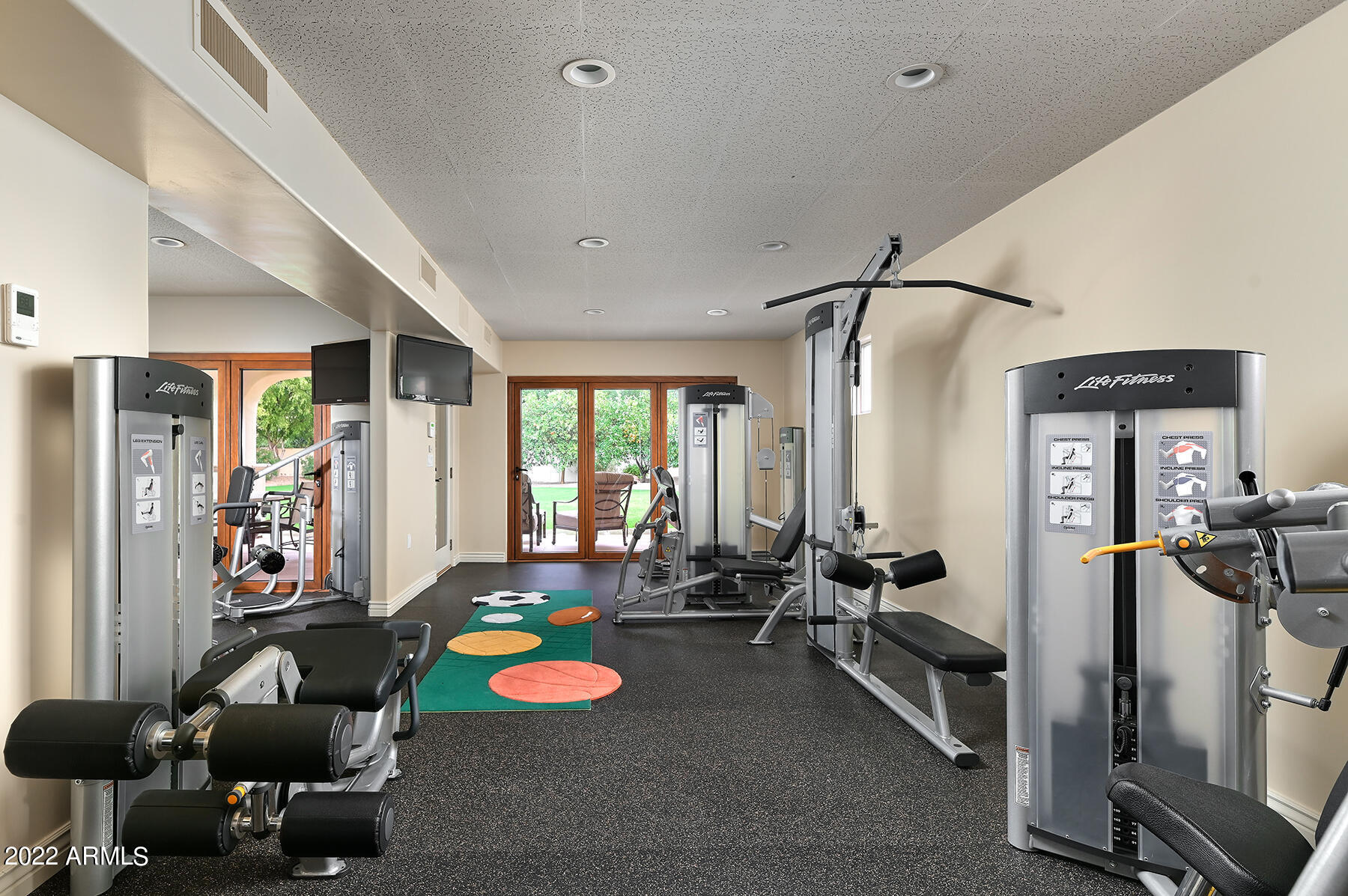 W2 W2 N2 NW4 SE4 NW4 EX N 33' 1.13ac - Residential