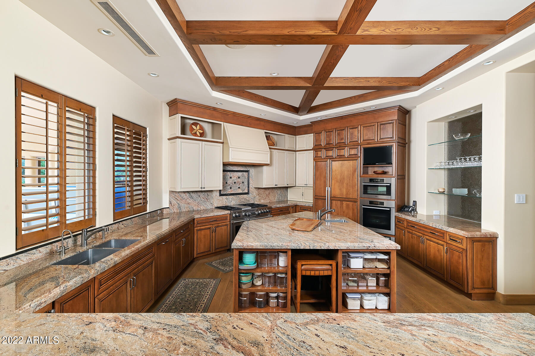W2 W2 N2 NW4 SE4 NW4 EX N 33' 1.13ac - Residential