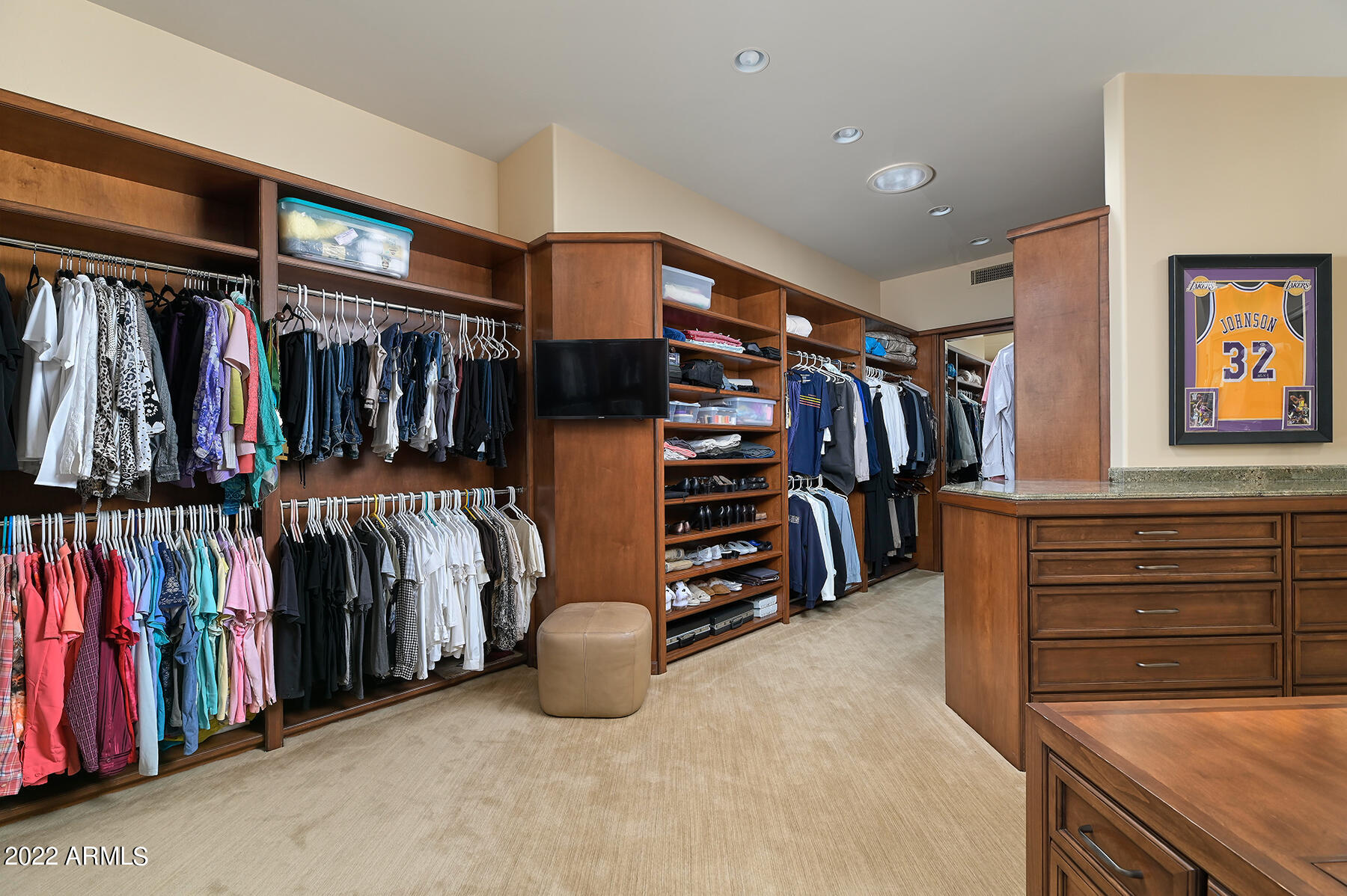 W2 W2 N2 NW4 SE4 NW4 EX N 33' 1.13ac - Residential
