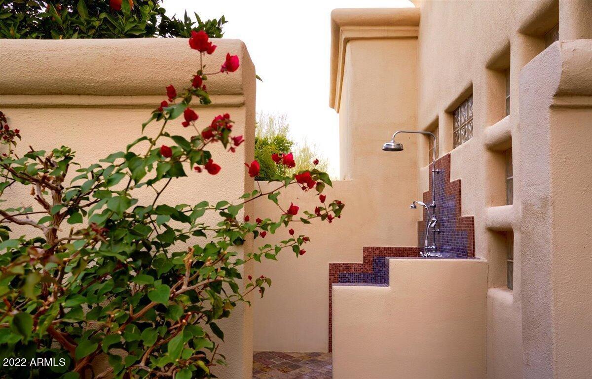 W2 W2 N2 NW4 SE4 NW4 EX N 33' 1.13ac - Residential