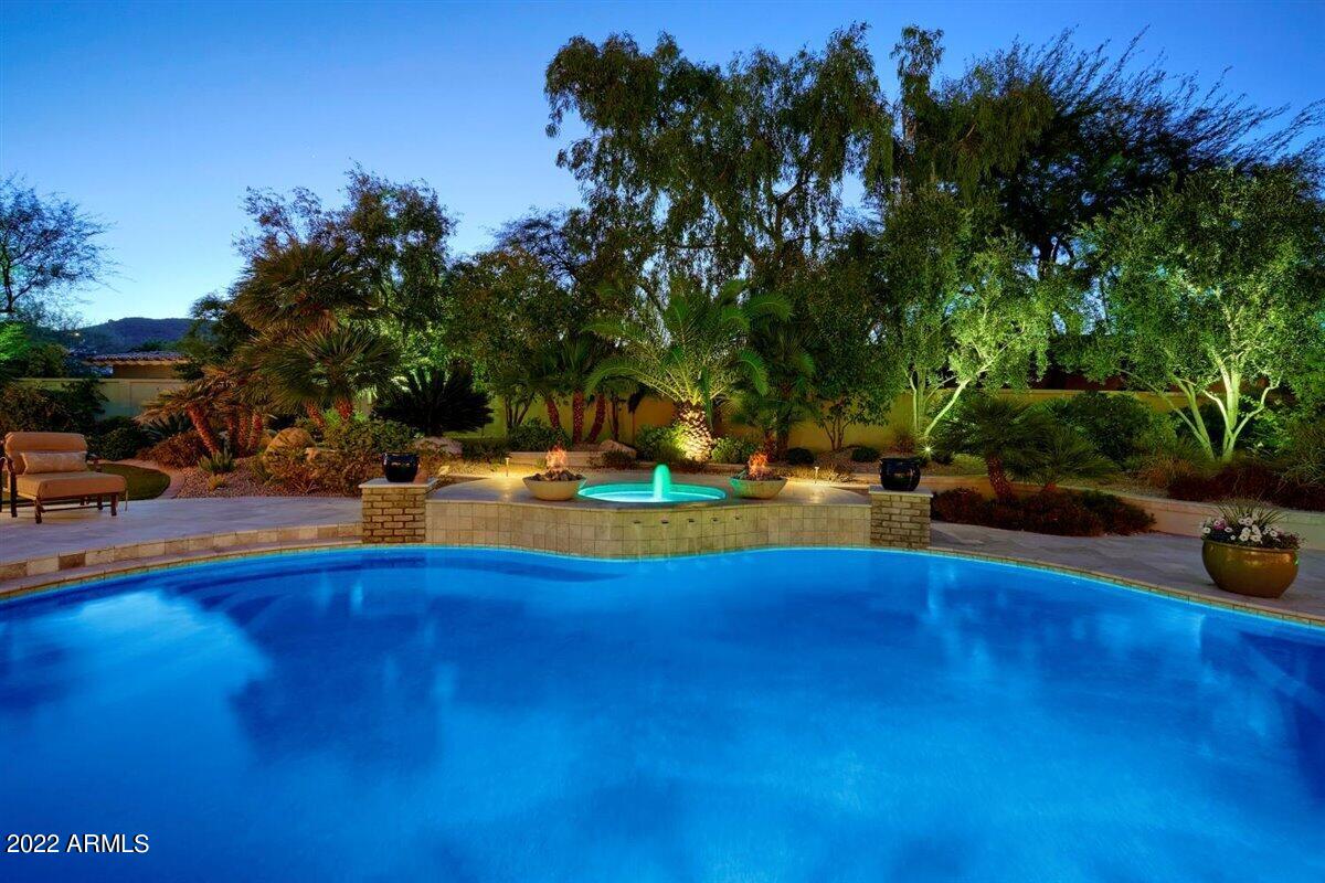 W2 W2 N2 NW4 SE4 NW4 EX N 33' 1.13ac - Residential