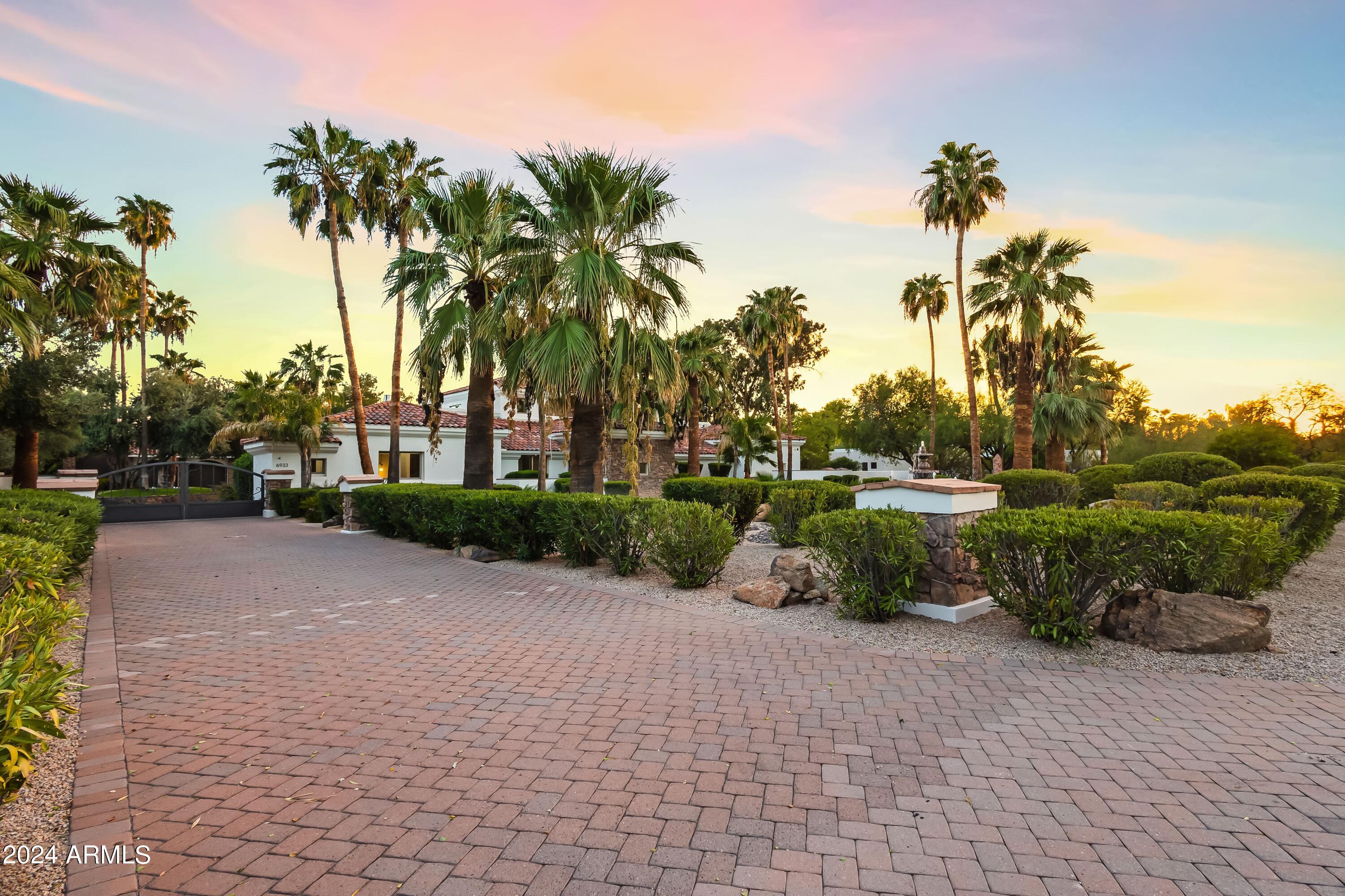 Paradise Valley - Residential