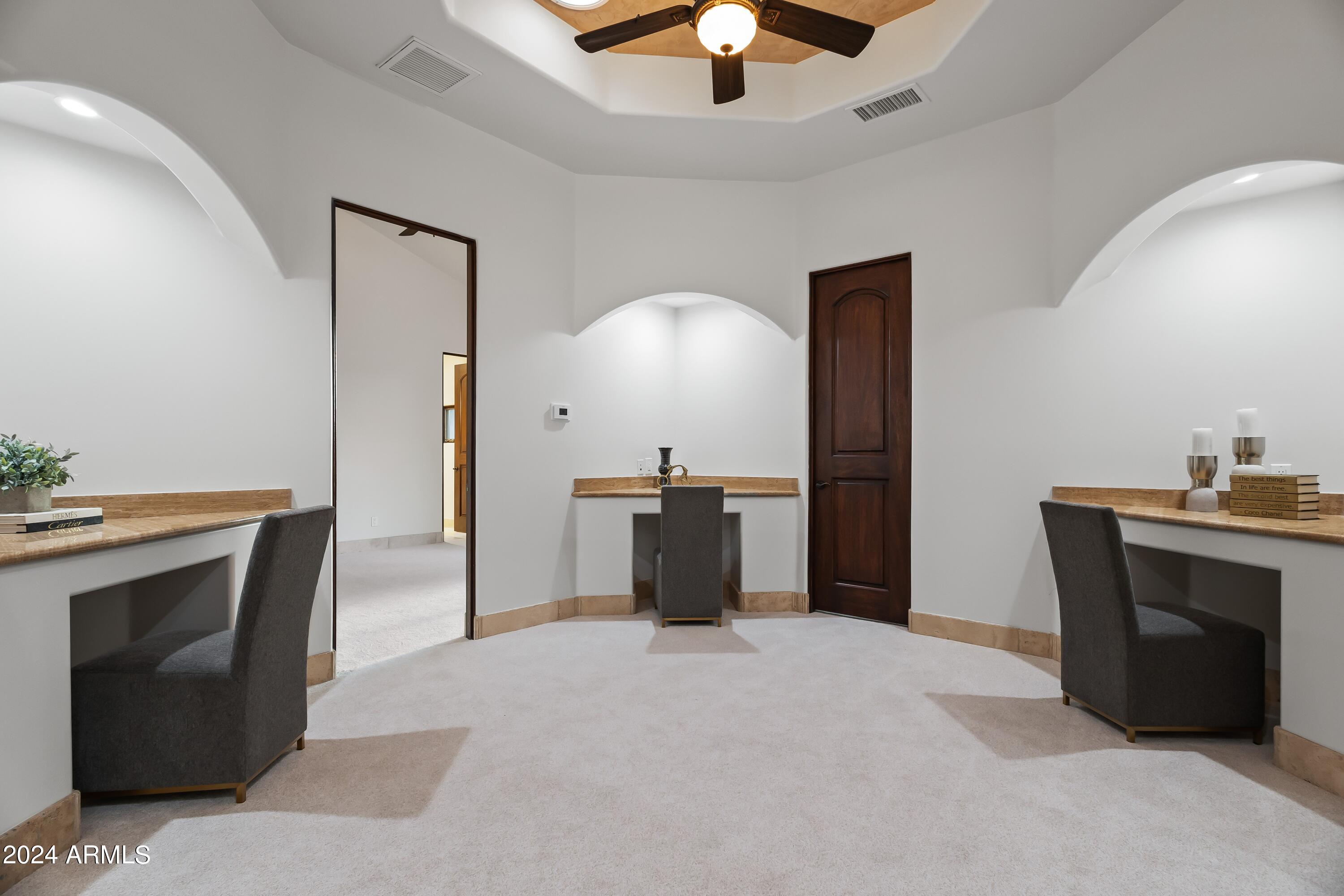 Paradise Valley - Residential