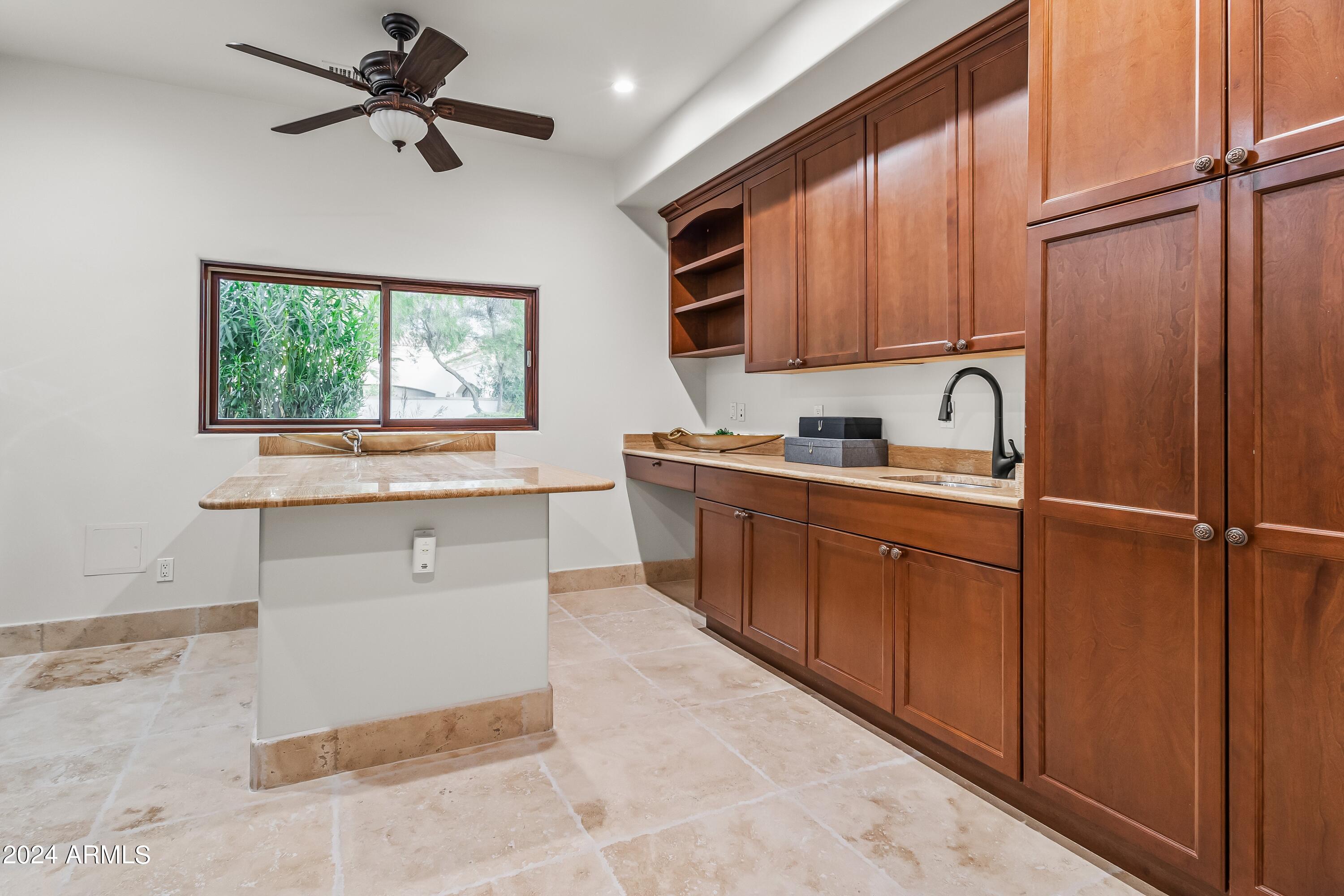 Paradise Valley - Residential