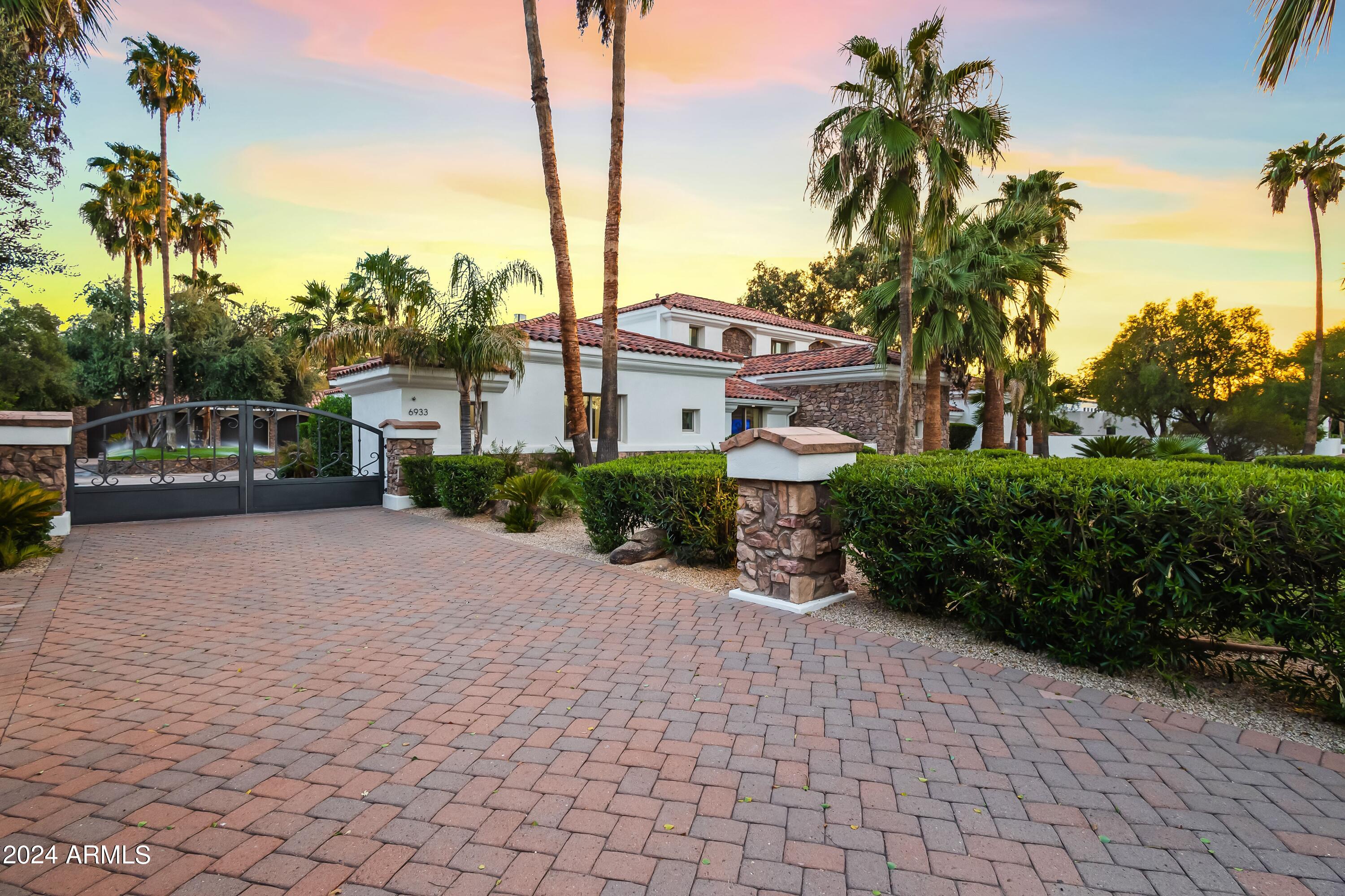 Paradise Valley - Residential