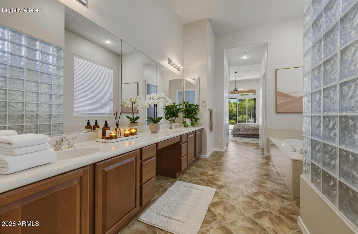 ANTHEM UNIT 28 - Residential